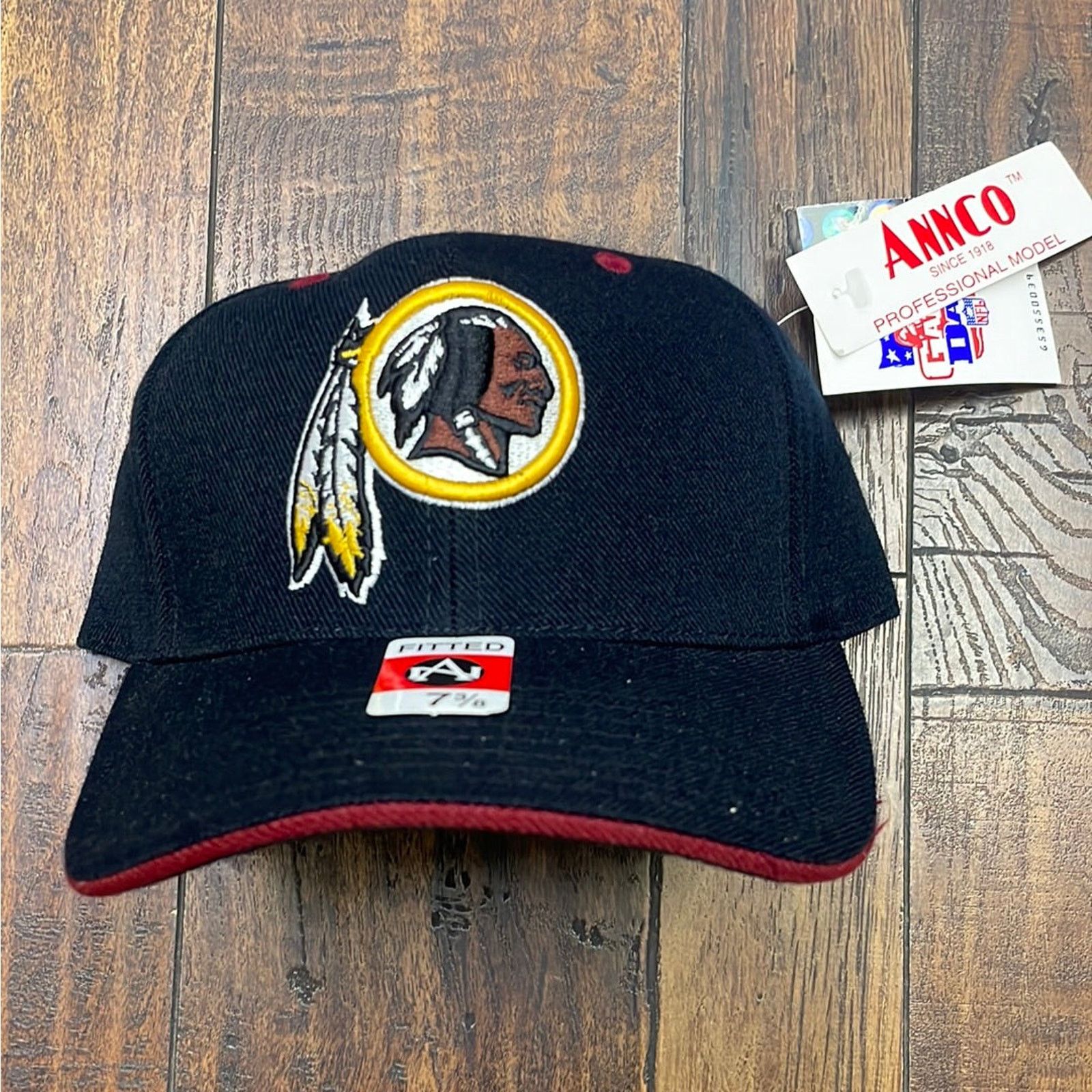 NFL Vintage 90s Washington Redskins Fitted Game Day Hat 7 3/8 Size ONE SIZE - 1 Thumbnail