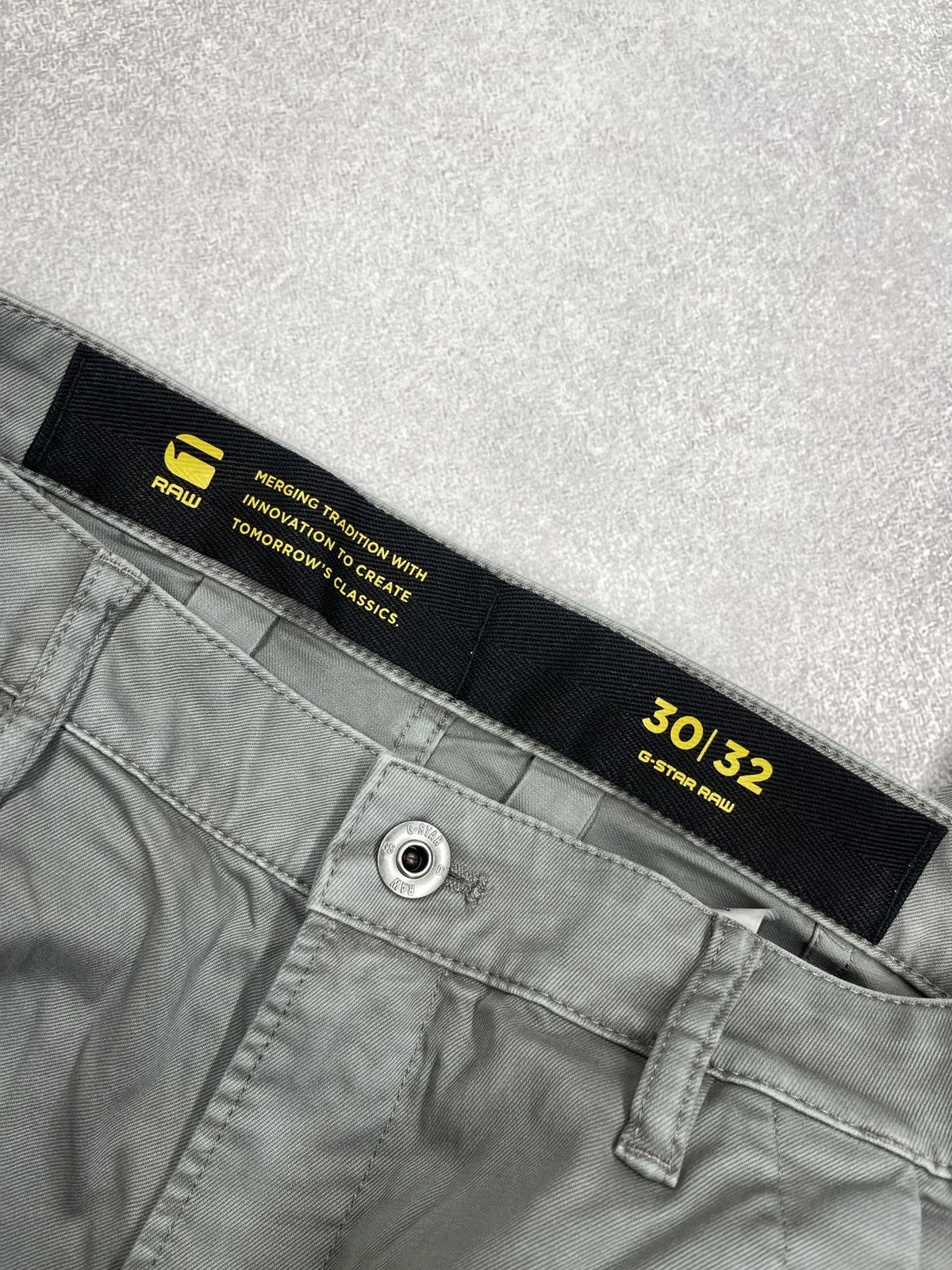 G-Star Mens G Star Raw Torrick Relaxed Cargo Pants Grey Multipocket Size US 32 / EU 48 - 12 Thumbnail