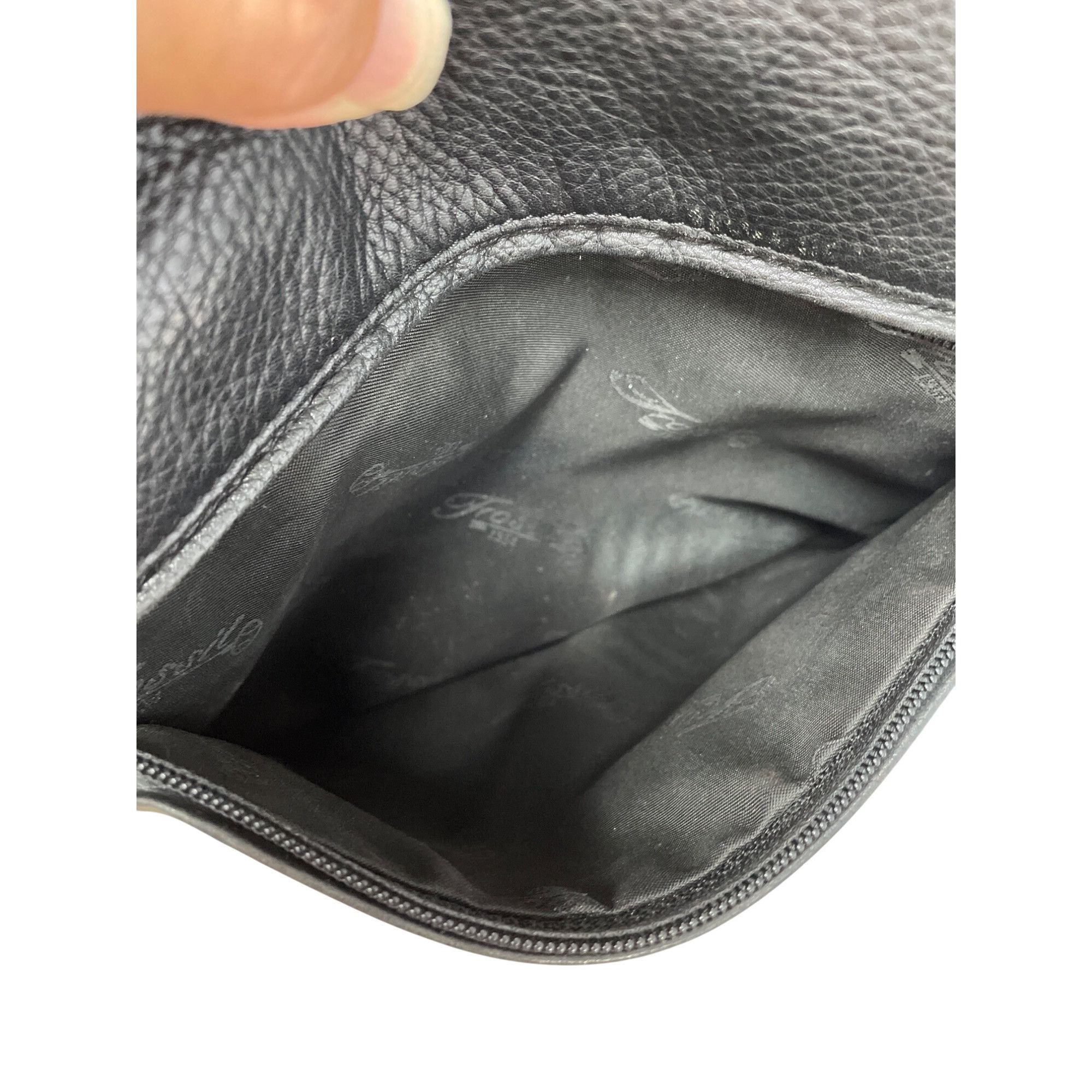 Fossil Fossil womans Black Leather Crossbody Messenger bag SKU 903 Size ONE SIZE - 4 Thumbnail