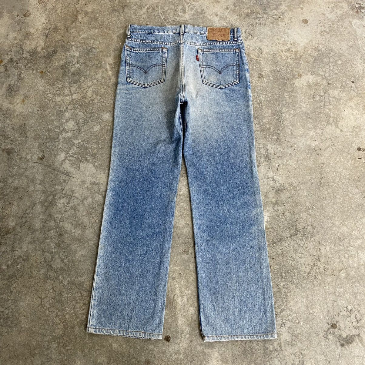 Levi's Vintage 90’s Levis 505 Faded Blue Straight Leg Jeans Size US 32 / EU 48 - 9 Thumbnail
