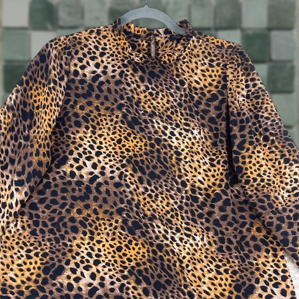 Ann Taylor Ann Taylor Factory Shirt Womens MP Brown Animal Print Long Sleeve High Neck Blouse Size M / US 6-8 / IT 42-44 - 1 Thumbnail