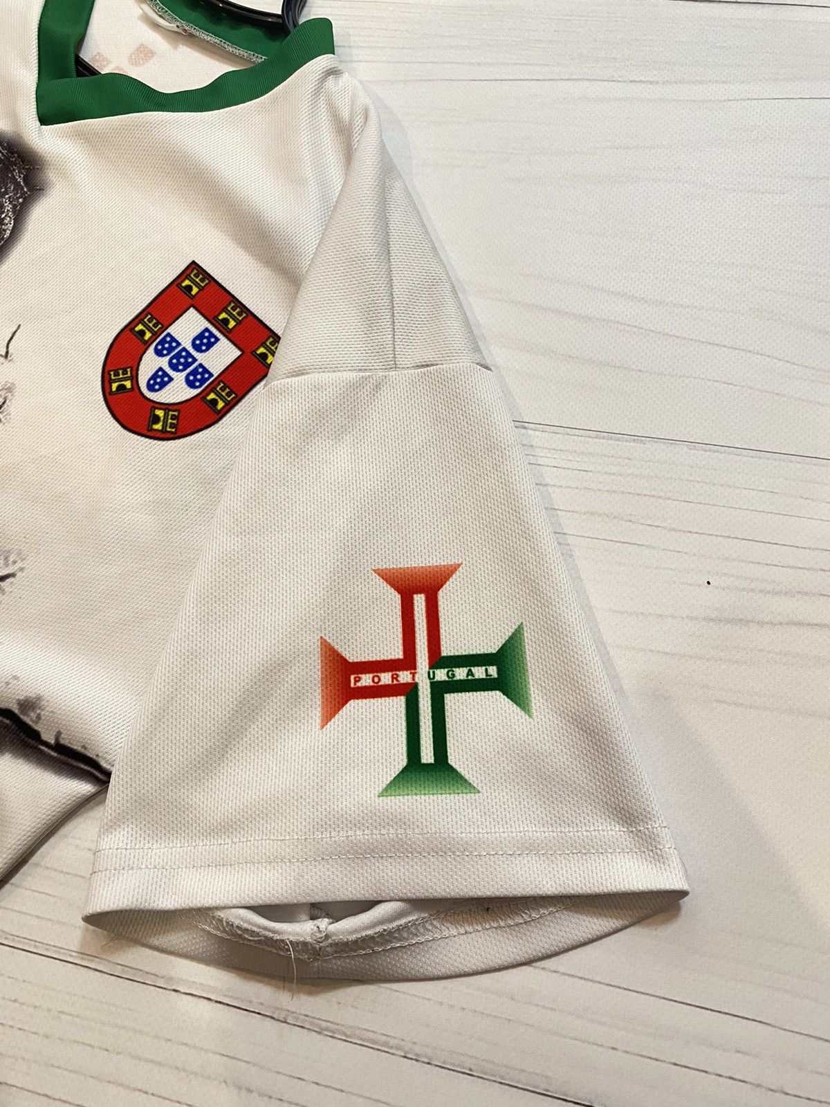 Vintage Vintage Portugal Cristiano Ronaldo football jersey t shirt Size US S / EU 44-46 / 1 - 4 Thumbnail