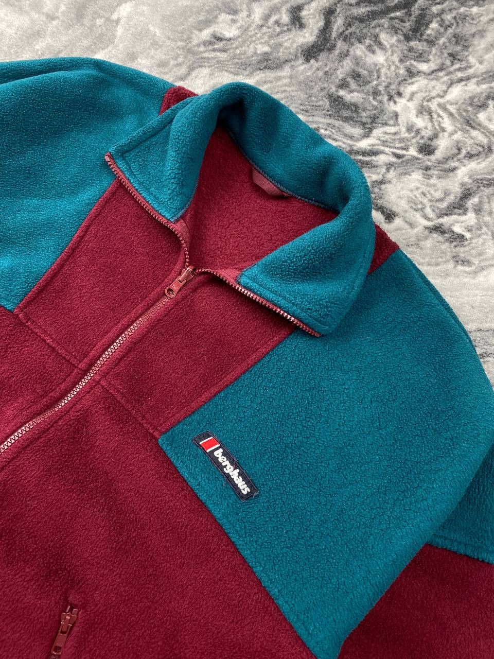 Berghaus Vintage Berghaus Polartec Fleece Jacket Men Size L Red Size US L / EU 52-54 / 3 - 2 Thumbnail