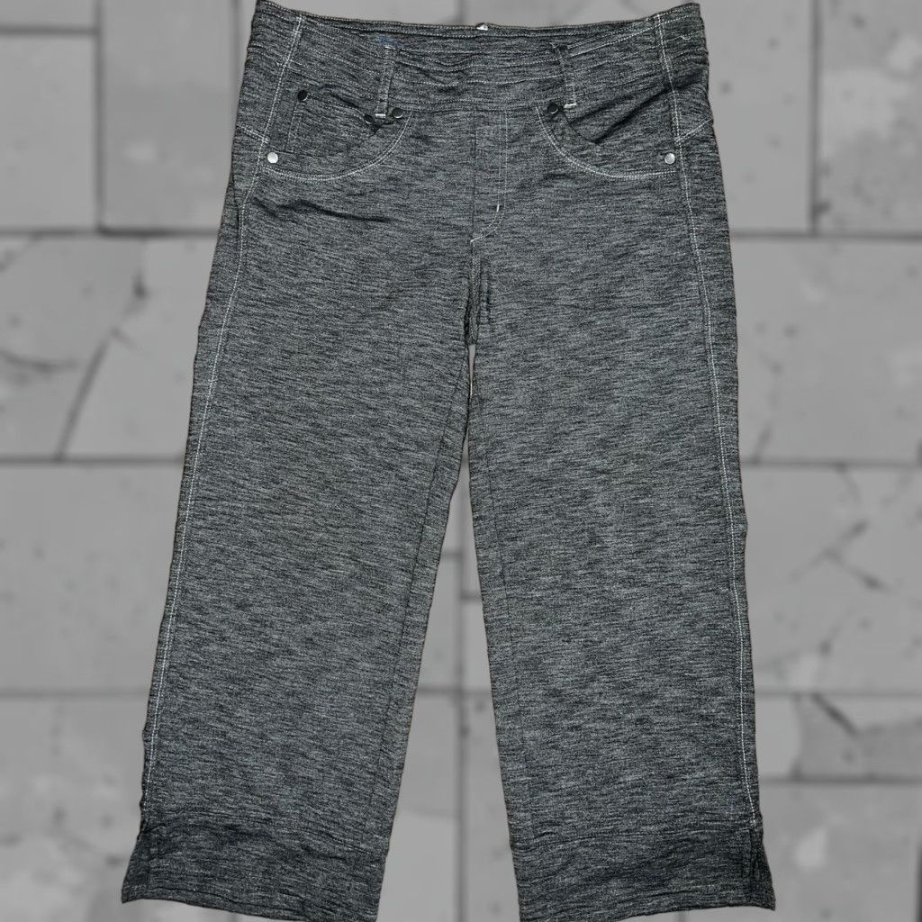 Vintage KUHL Mova Soft Capri Pants Gray Stretch Womens Size 4 Size 27" / US 4 / IT 40 - 1 Thumbnail