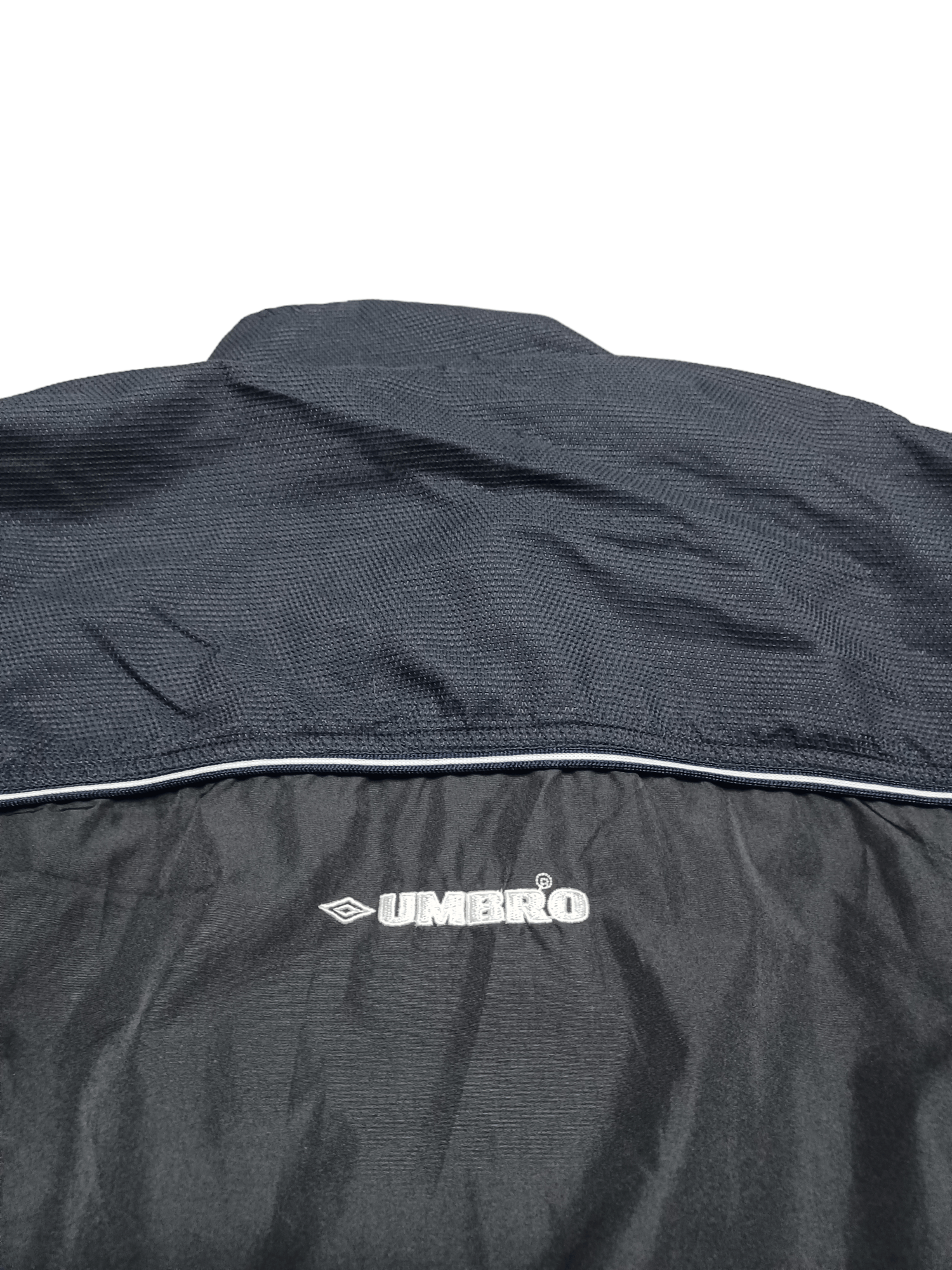 Umbro UMBRO NYLON TRACKING JACKET VINTAGE 90S DRILL SOCCER OVERSIZ Size US M / EU 48-50 / 2 - 4 Thumbnail