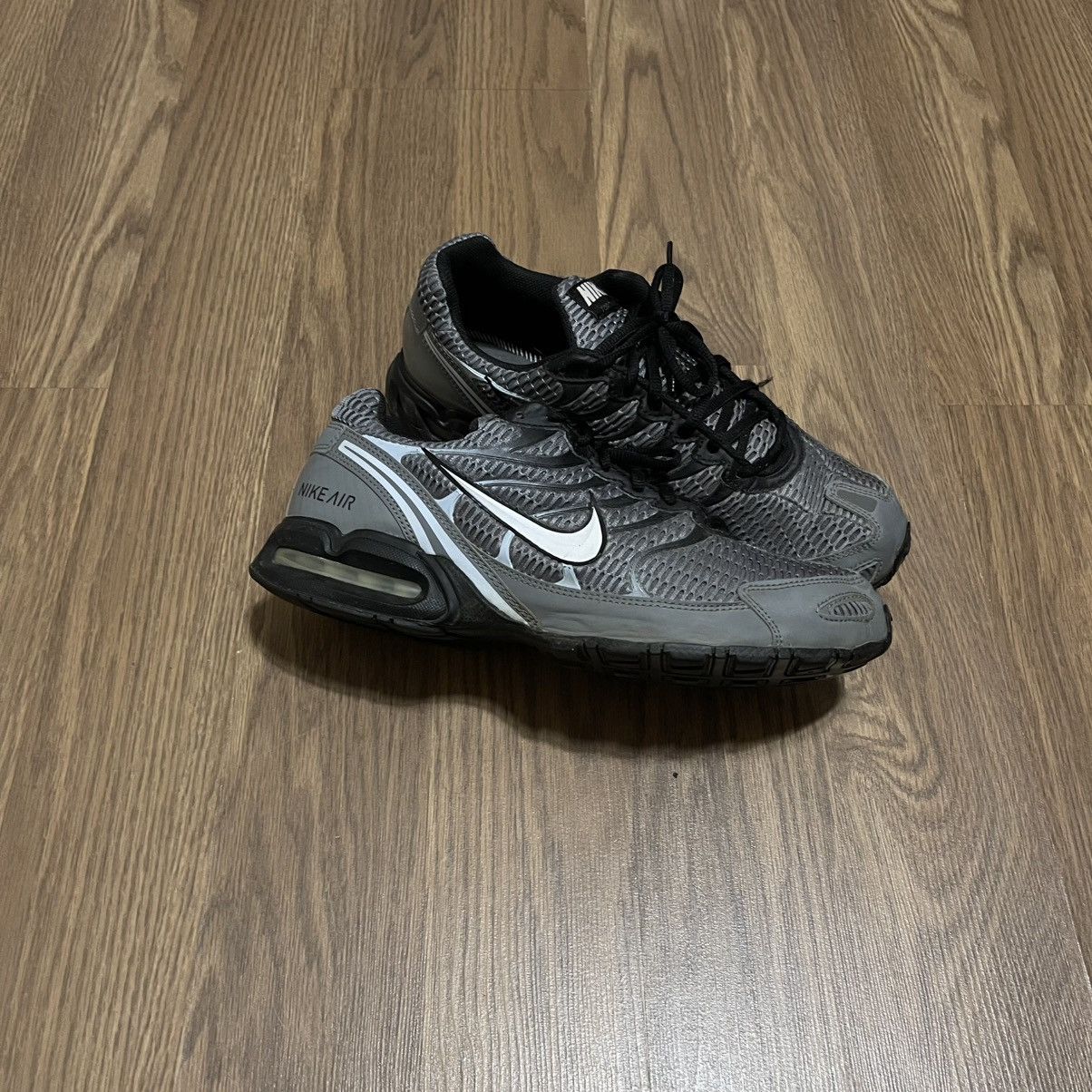 Nike 2017 Nike Air Max Torch 4 Black Cool Grey 343846-012 Size US 11.5 / EU 44-45 - 2 Thumbnail