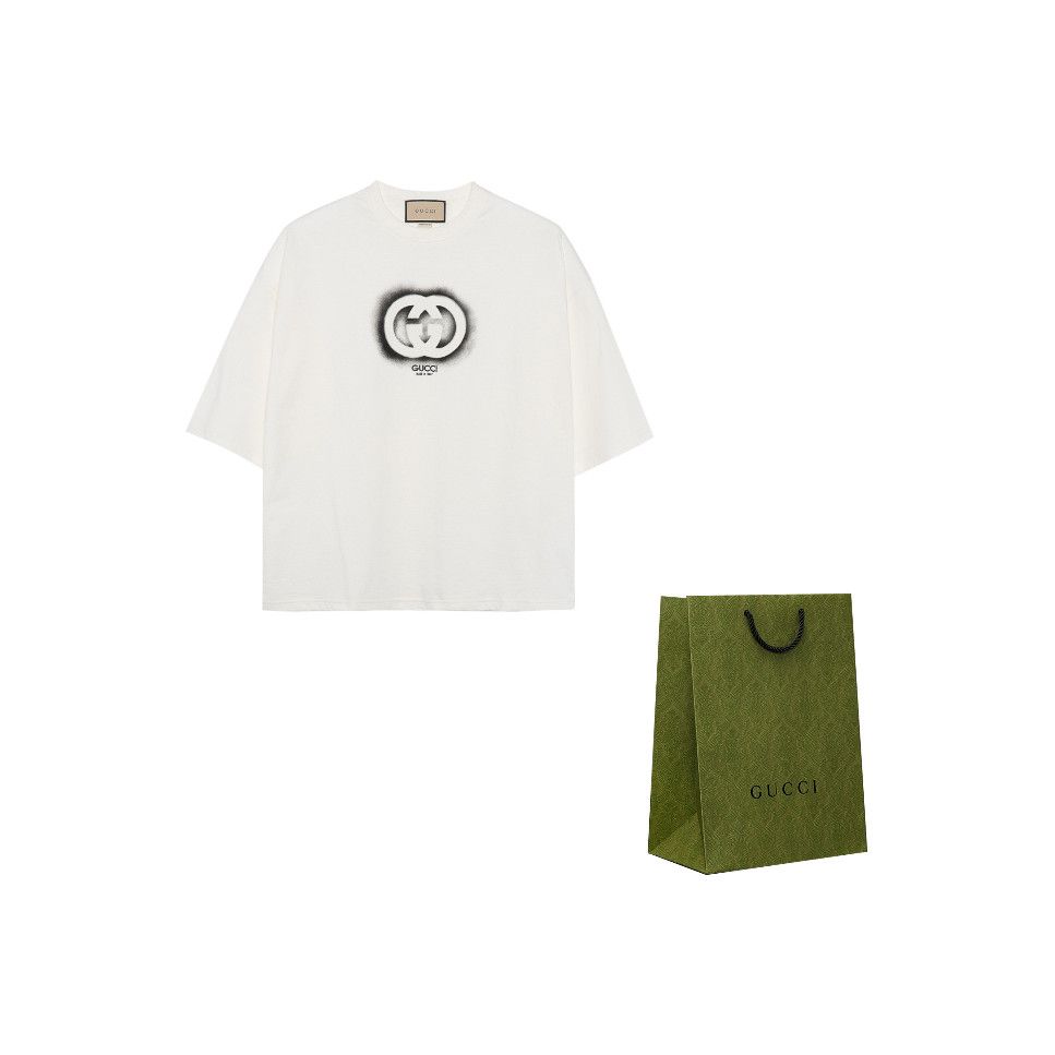 Gucci Gucci Interlocking G Spray Logo T-Shirt Size XS Size US XS / EU 42 / 0 - 1 Thumbnail