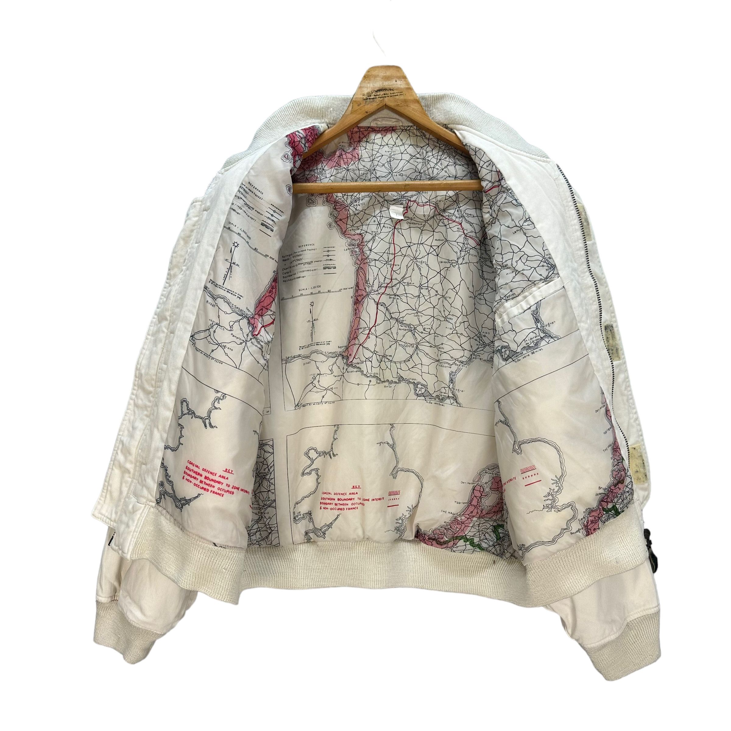 Vintage AVIATOR'S WORLD MAP BOMER SQUADRON BOMBER JACKET #8105-203 Size US L / EU 52-54 / 3 - 10 Thumbnail