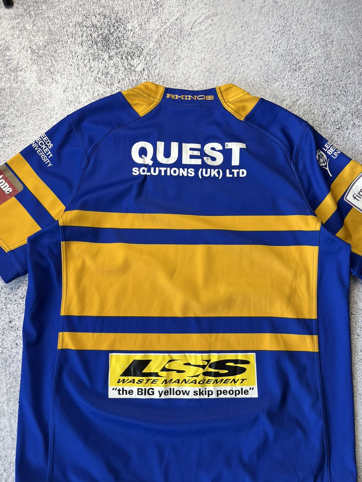 Vintage ISC Leeds Rhinos 2016 Rugby Jersey Men's Size XL Size US XL / EU 56 / 4 - 14 Thumbnail