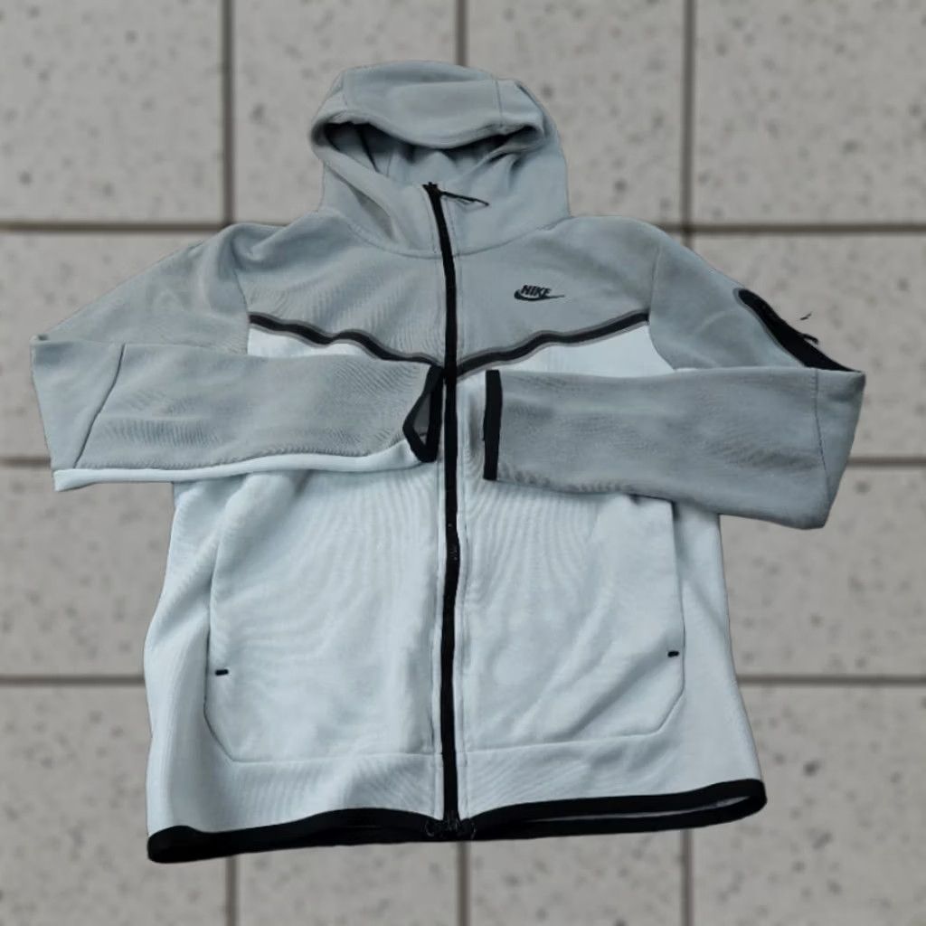 Nike Nike Jacket Mens S Gray White Tech Fleece Windrunner Full Zip Hooded Swoosh Coat Size US S / EU 44-46 / 1 - 1 Thumbnail