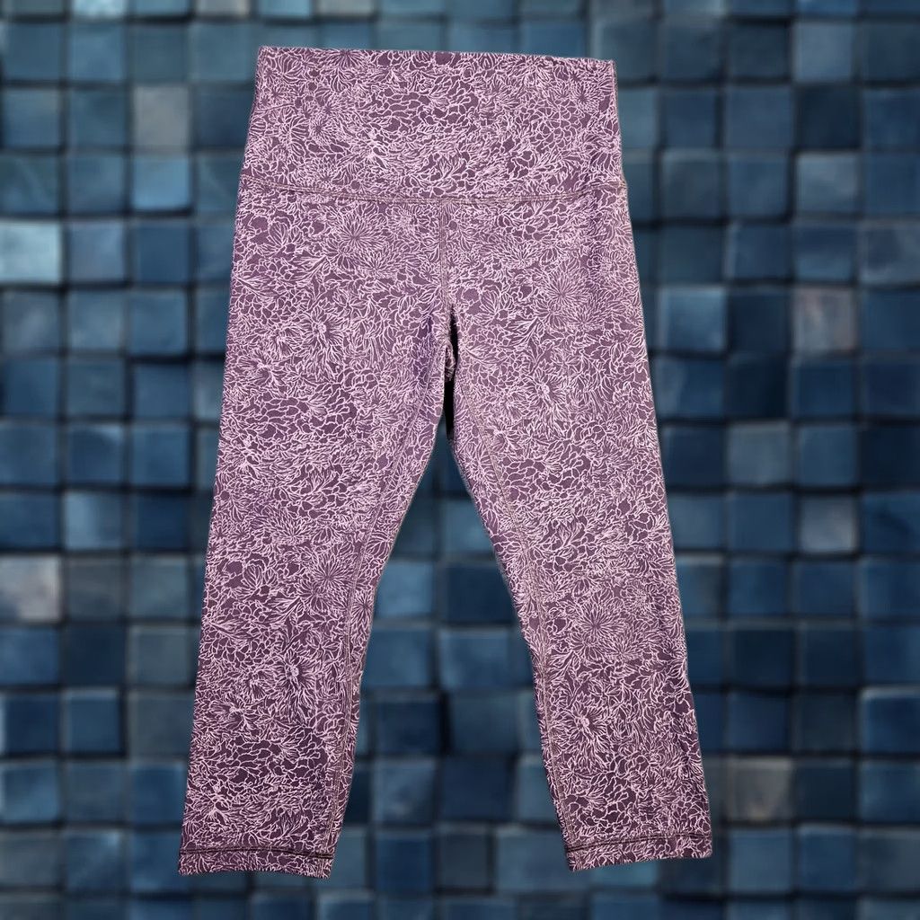 Lululemon Lululemon Women's Align Floral Printed Cropped workout Pants Size 8 Size 30" / US 8 / IT 44 - 1 Thumbnail