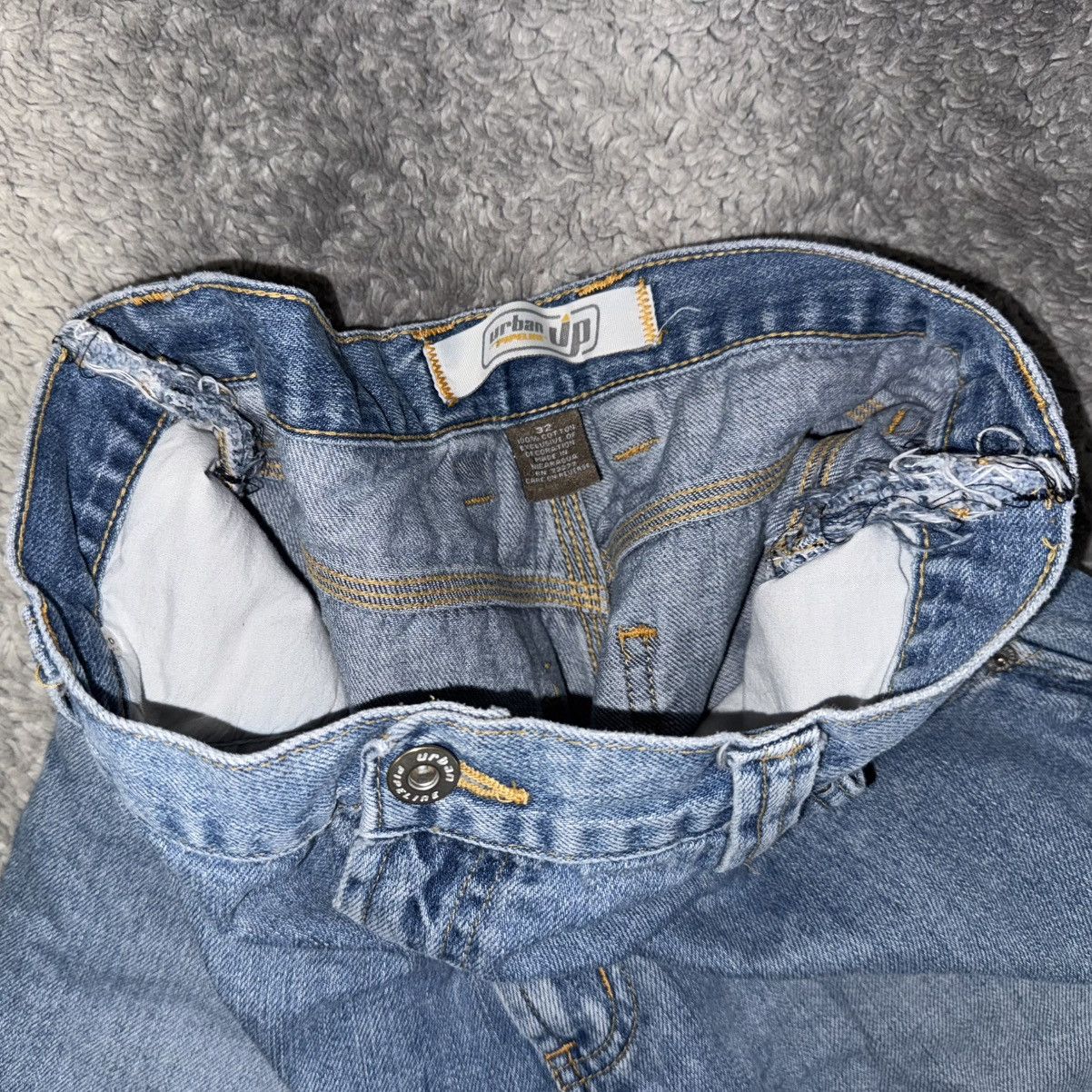 West Coast Choppers WEST COAST CHOPPERS VINTAGE DENIM/JEAN SHORTS Size US 29 - 4 Thumbnail