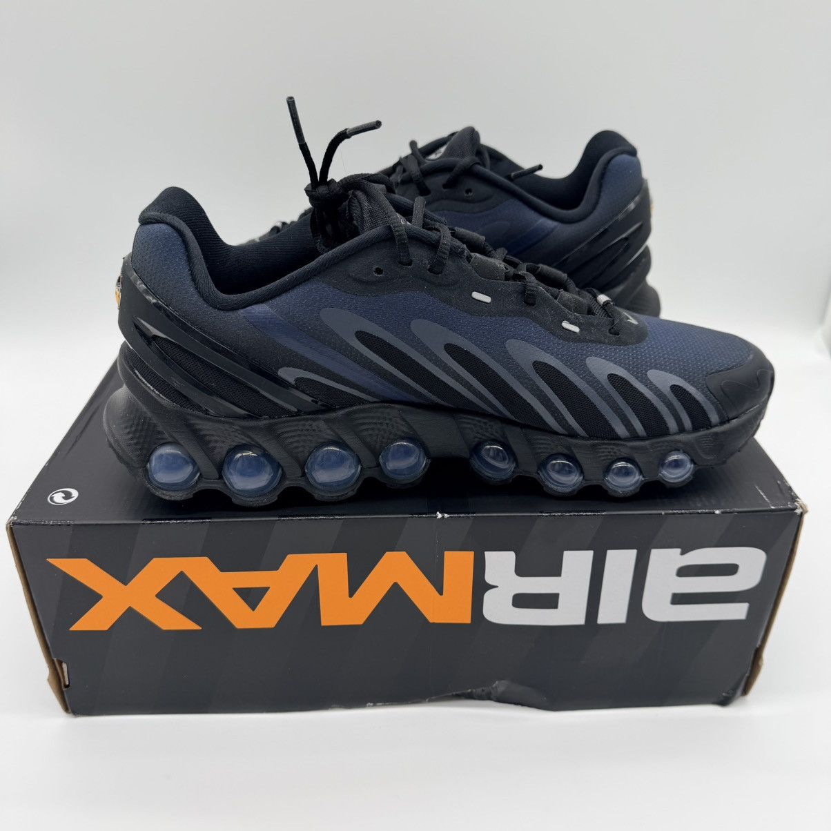 Nike Nike Air Max DN8 Black Thunder Blue US 10 Brand New Size US 10 / EU 43 - 2 Thumbnail