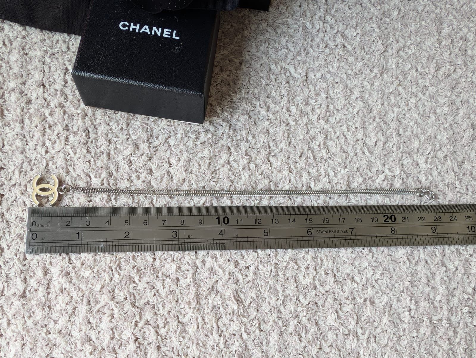 Chanel Chanel CC 05V Logo Ecru Enamel SHW Vintage necklace box Size ONE SIZE - 8 Thumbnail
