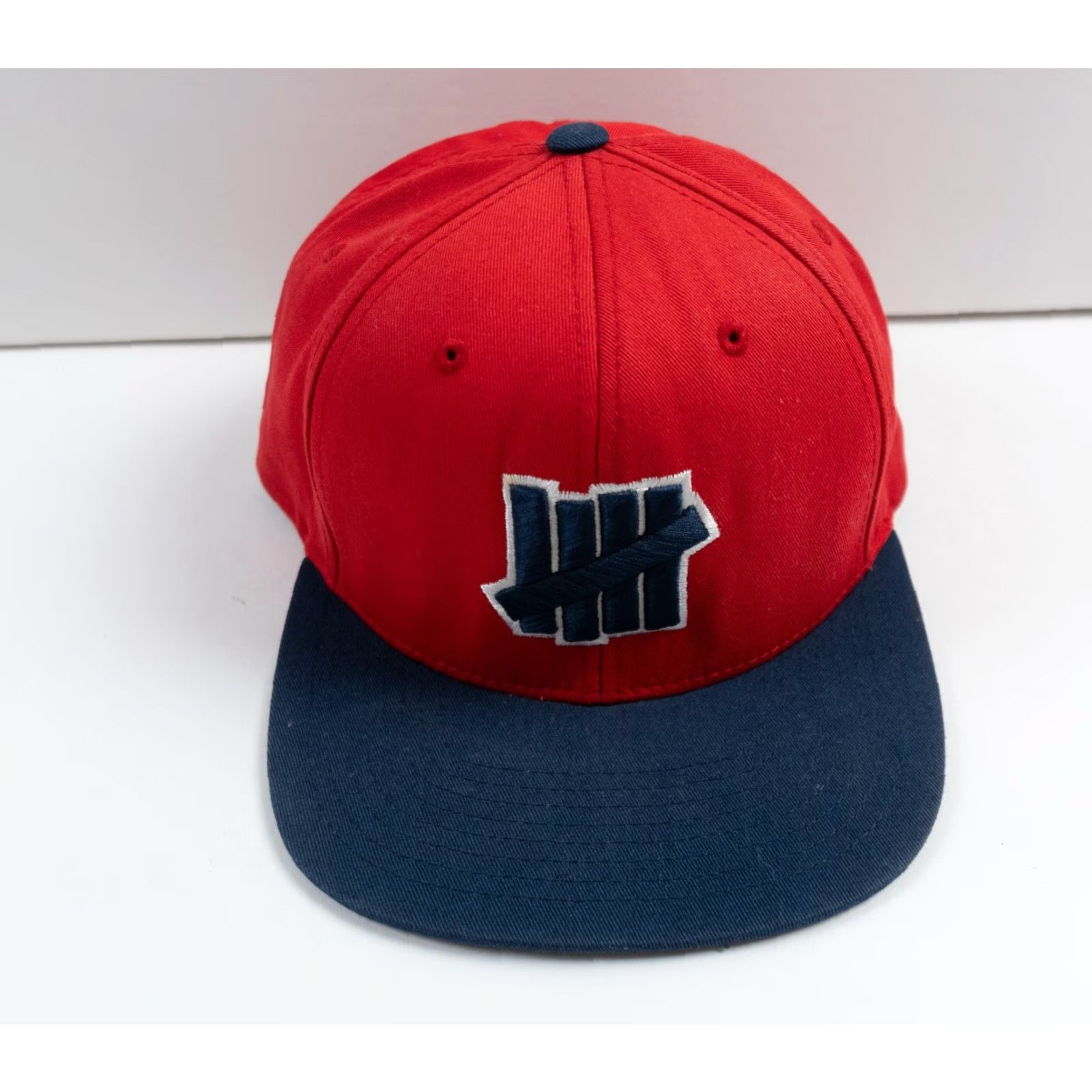 Undefeated VINTAGE Undefeated Men's Snapback Hat Casual Streetwear Red Cotton 90s Outdoor Adjustable Size ONE SIZE - 2 Thumbnail
