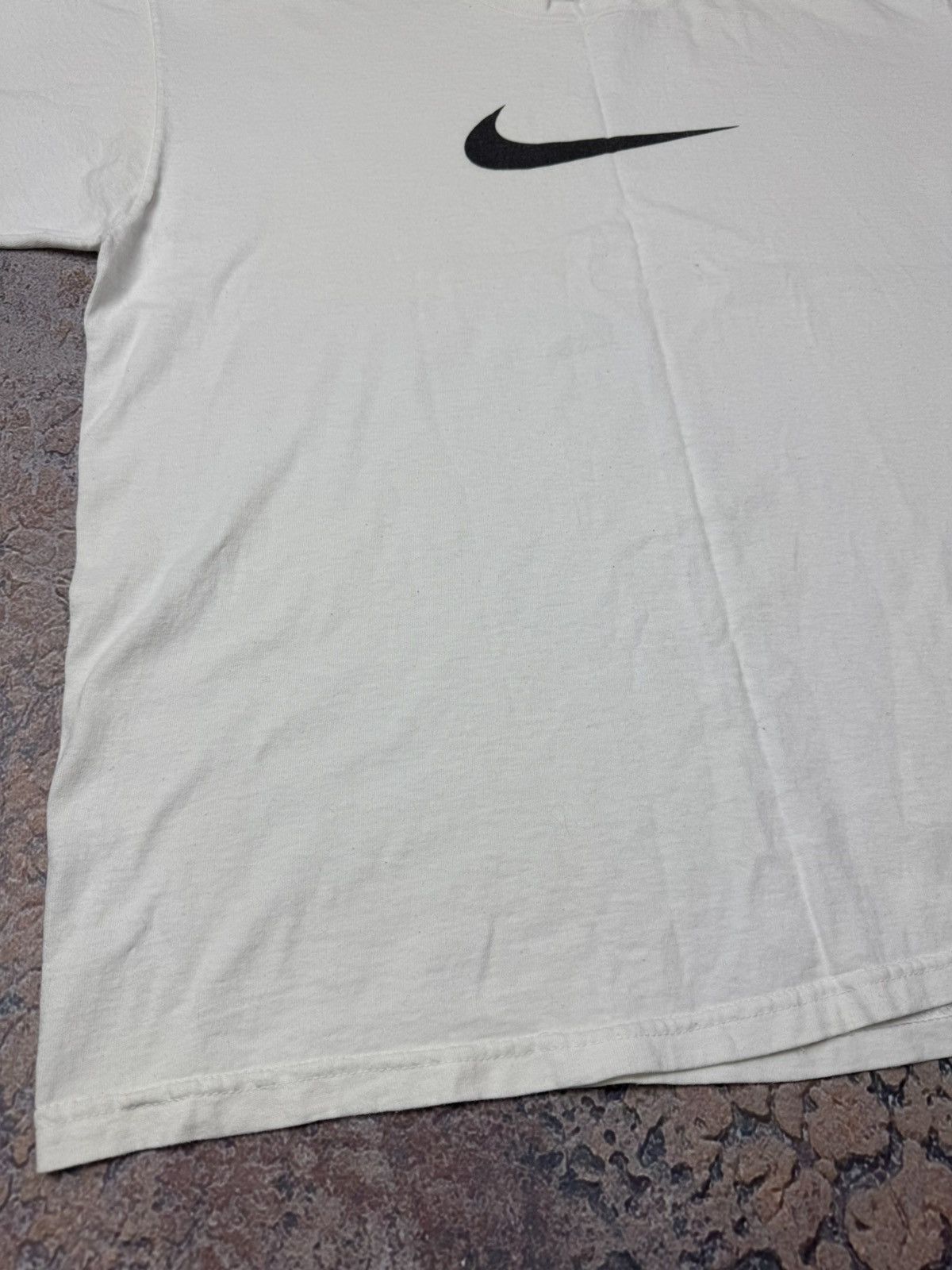 Nike Vintage 90s Nike t shirt big logo Swoosh y2k RARE Size US L / EU 52-54 / 3 - 2 Thumbnail