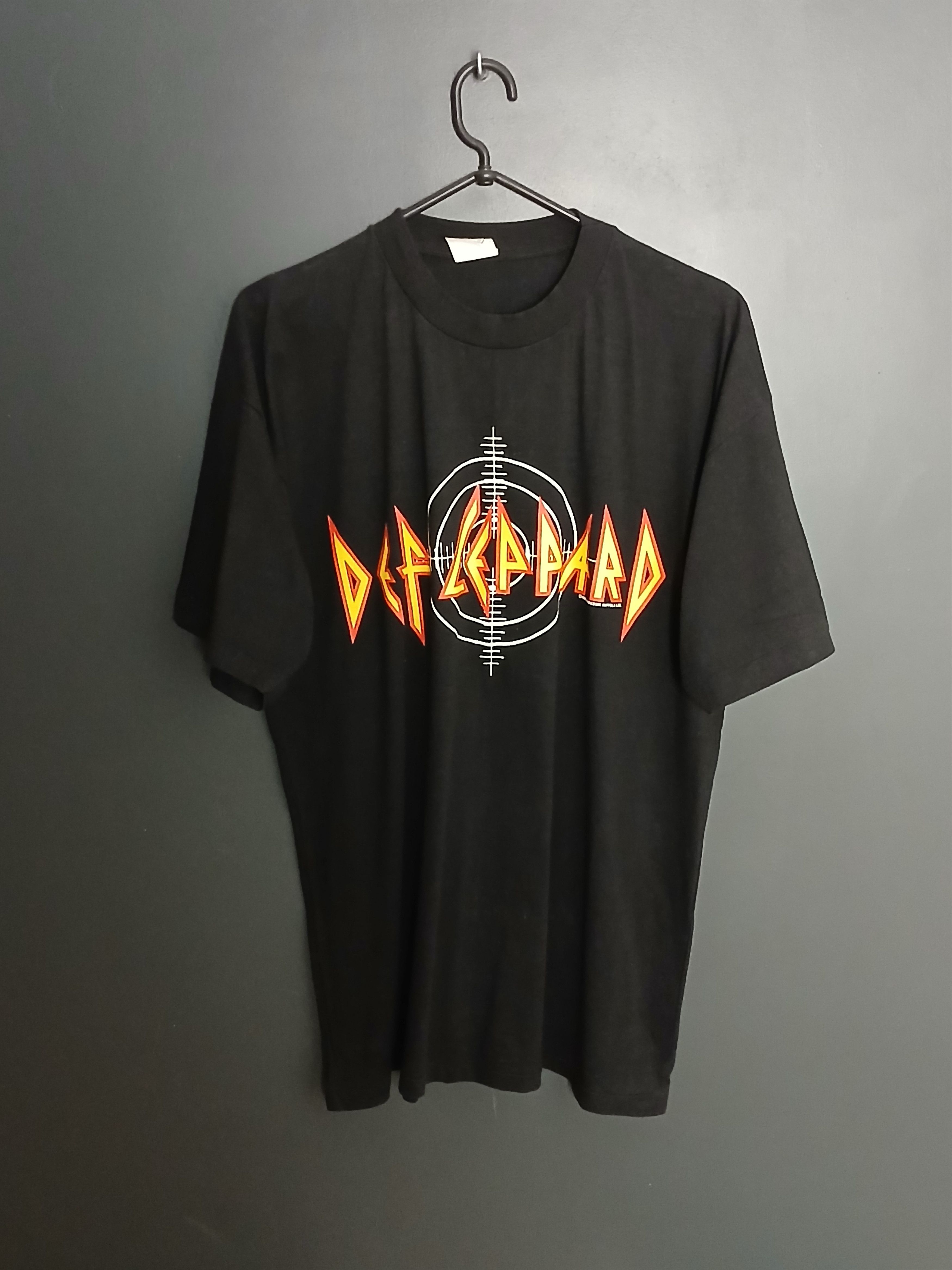 Band Tees × Def Leppard × Vintage Vintage 1992 Def Lepard Single Stitch T-Shirt Size US L / EU 52-54 / 3 - 1 Thumbnail