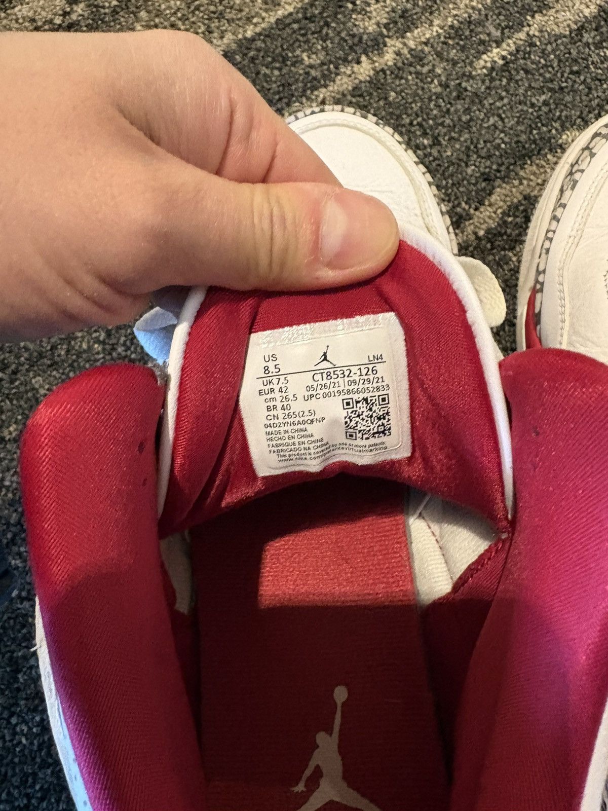 Nike Jordan 3 Size US 8.5 / EU 41-42 - 3 Thumbnail