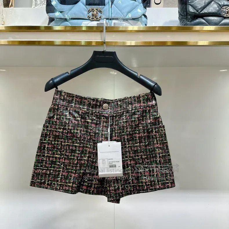 Chanel Chanel 19P knitted shorts Size 42" / US 20 - 1 Thumbnail