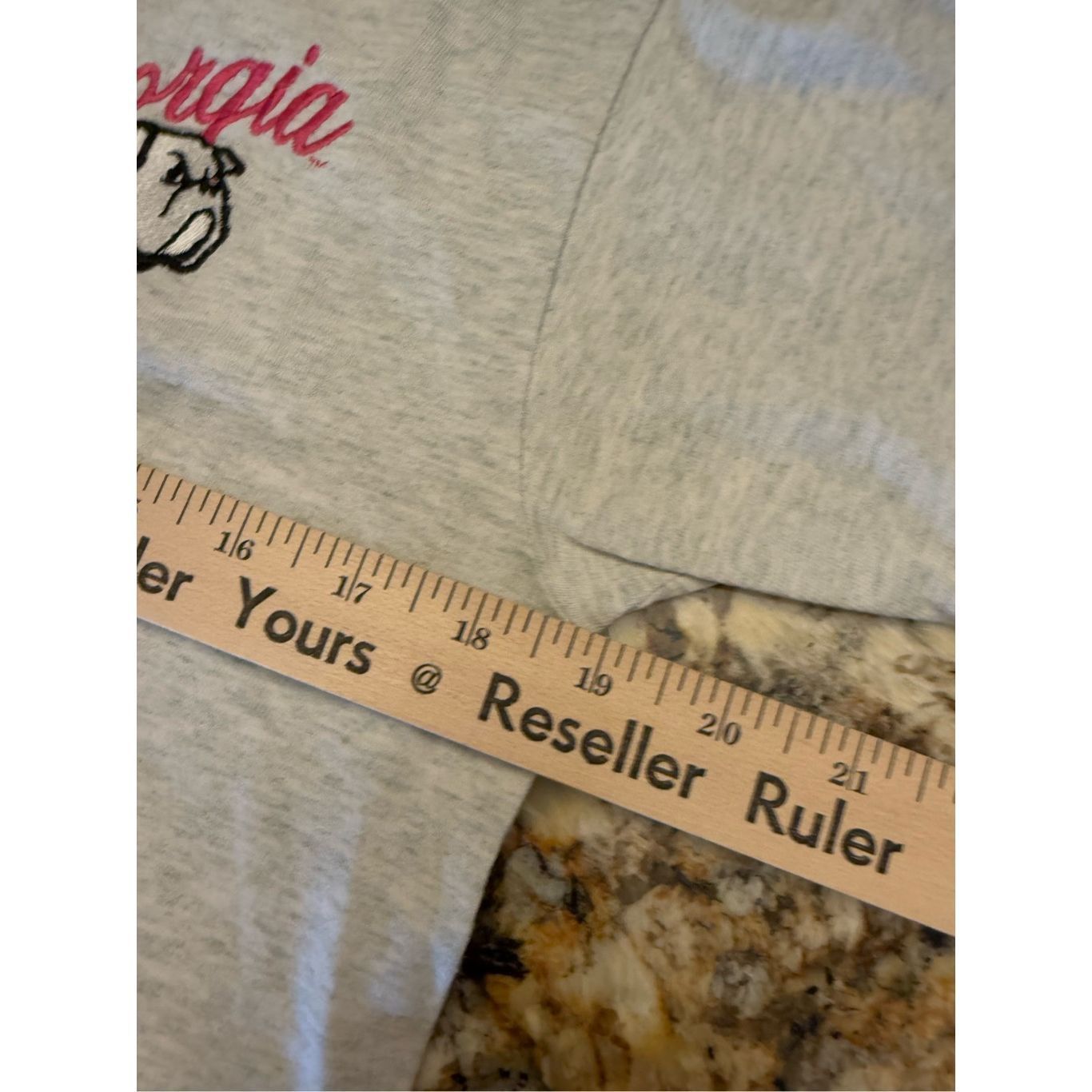 Fruit Of The Loom Pink single stitch vintage 1980s Georgia Bulldogs T-shirt co Size US M / EU 48-50 / 2 - 7 Thumbnail