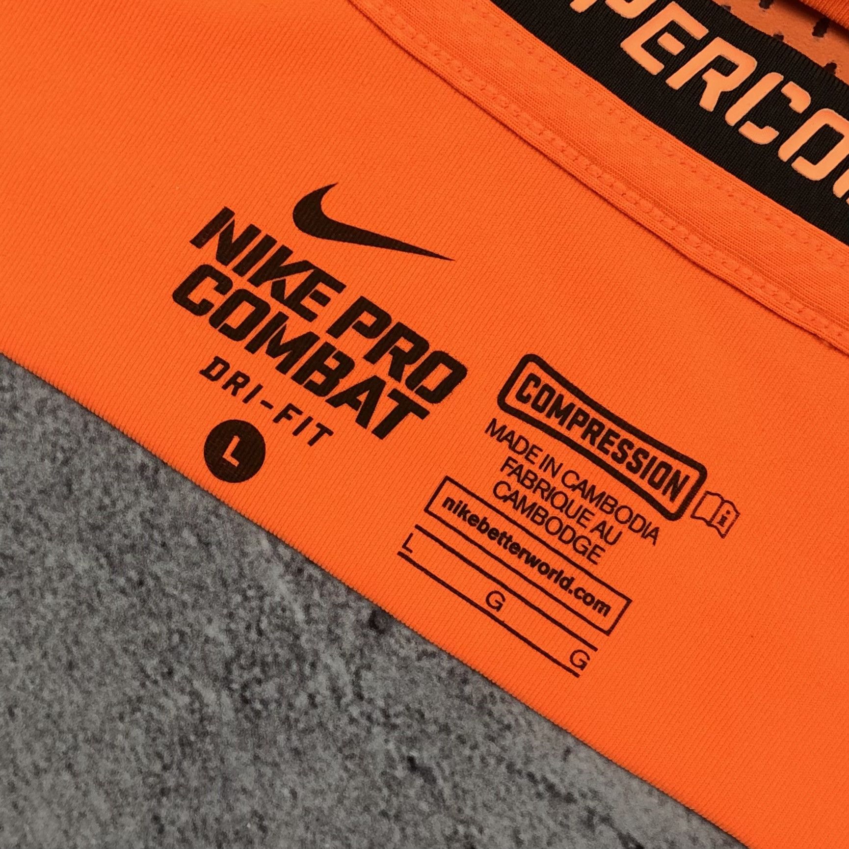 Nike Nike Pro Combat Dri-Fit Compression Tee Hypercool Size US L / EU 52-54 / 3 - 5 Thumbnail