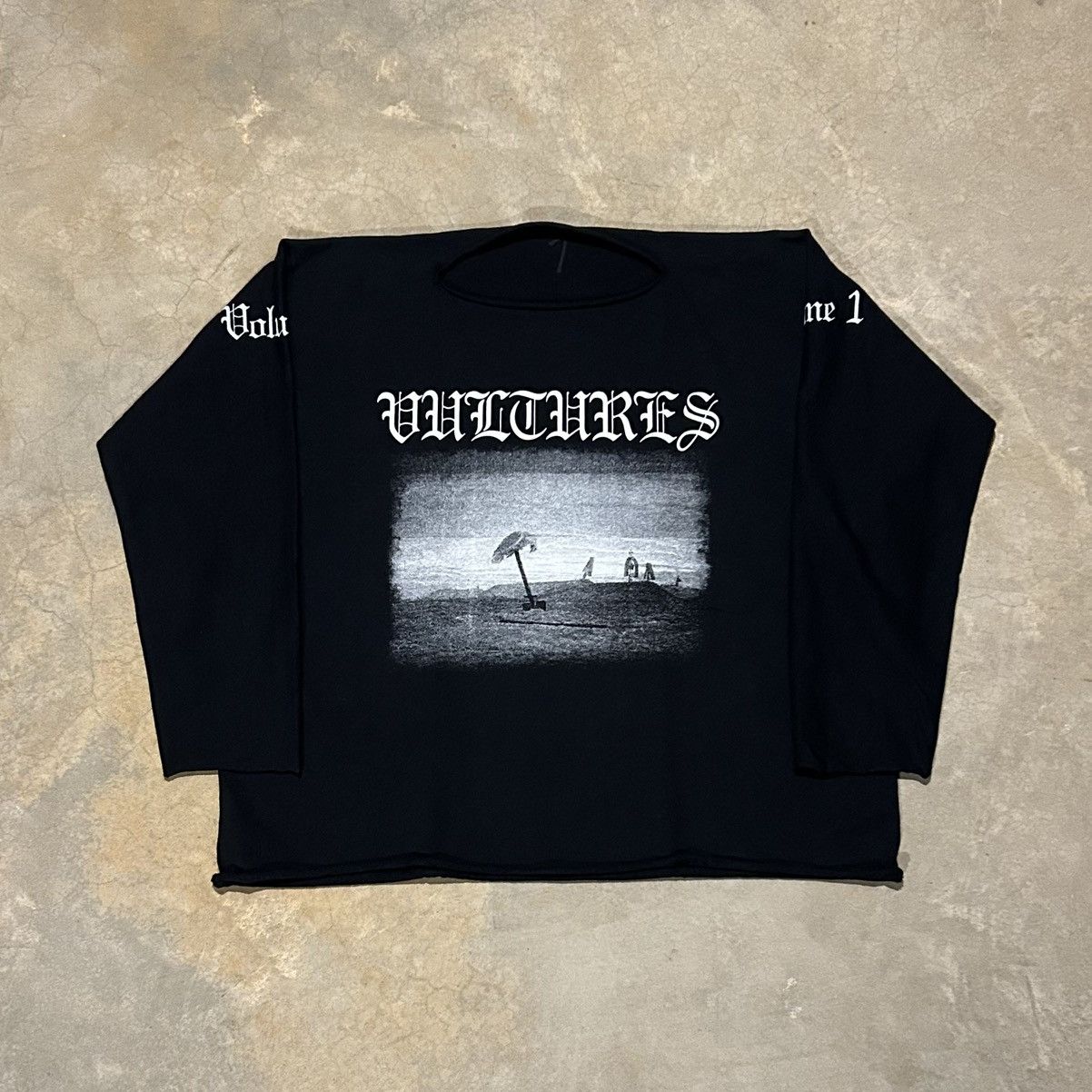 Kanye West × Yeezy Yeezy Vultures Volume 1 Album Longsleeve Tee Size US L / EU 52-54 / 3 - 1 Thumbnail