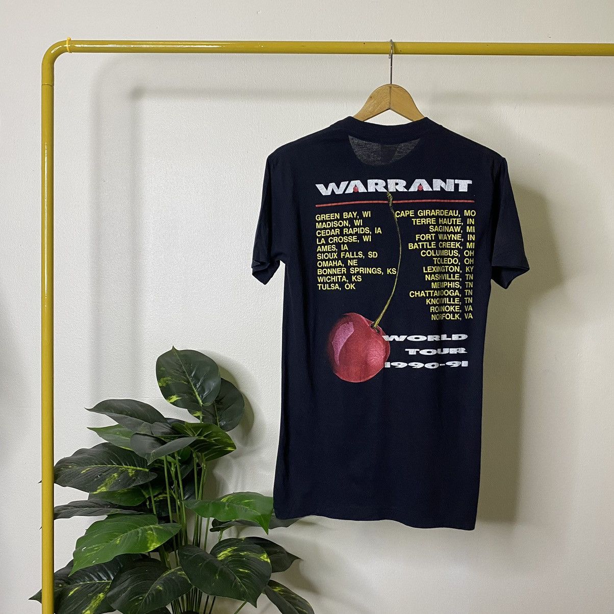 Band Tees × Vintage 1990s Warrant American Glam Metal Band Cherry Pie World Tour Size US S / EU 44-46 / 1 - 5 Thumbnail