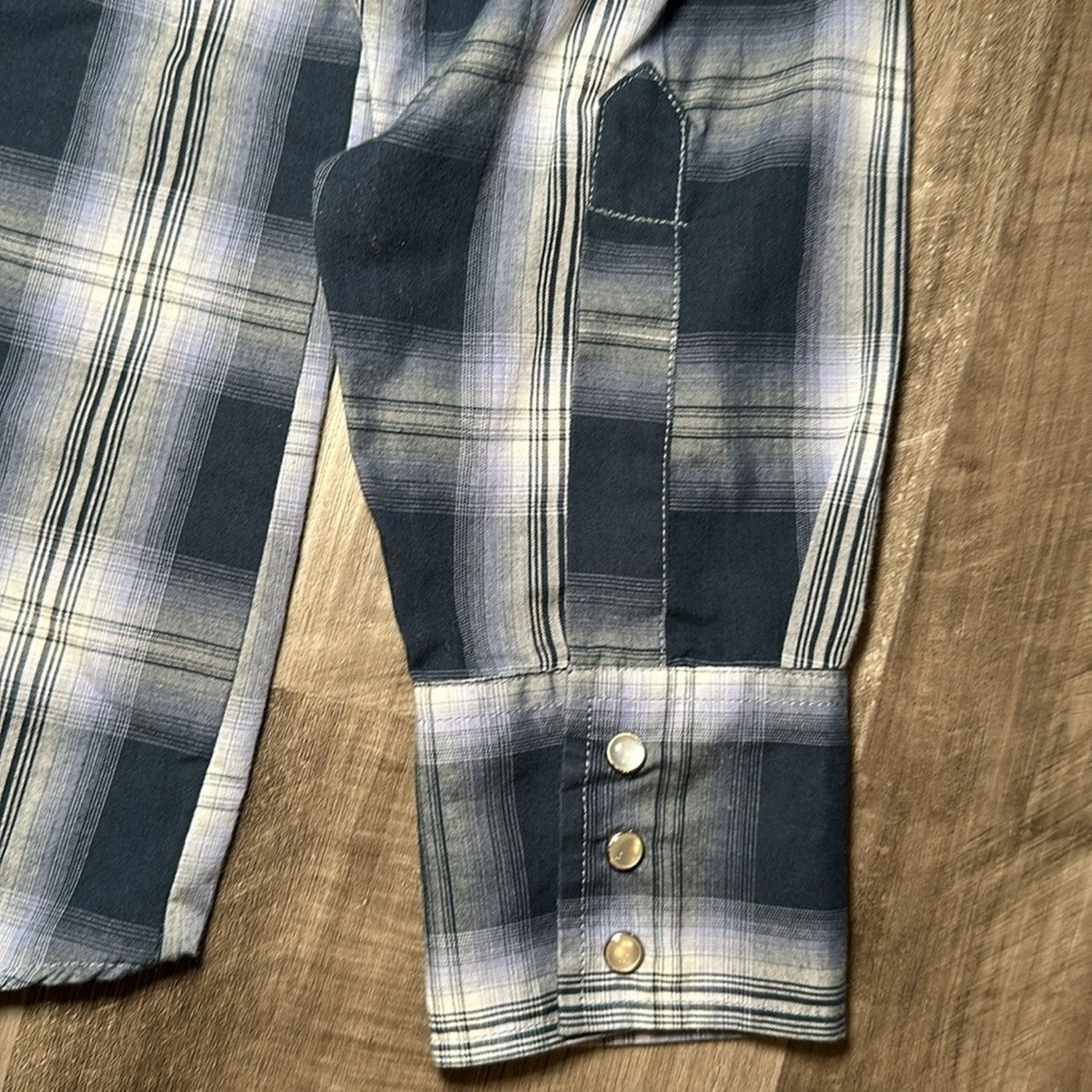 Other Plains Western Wear Long Sleeve Pearl Snap Button - Medium Size US M / EU 48-50 / 2 - 4 Thumbnail