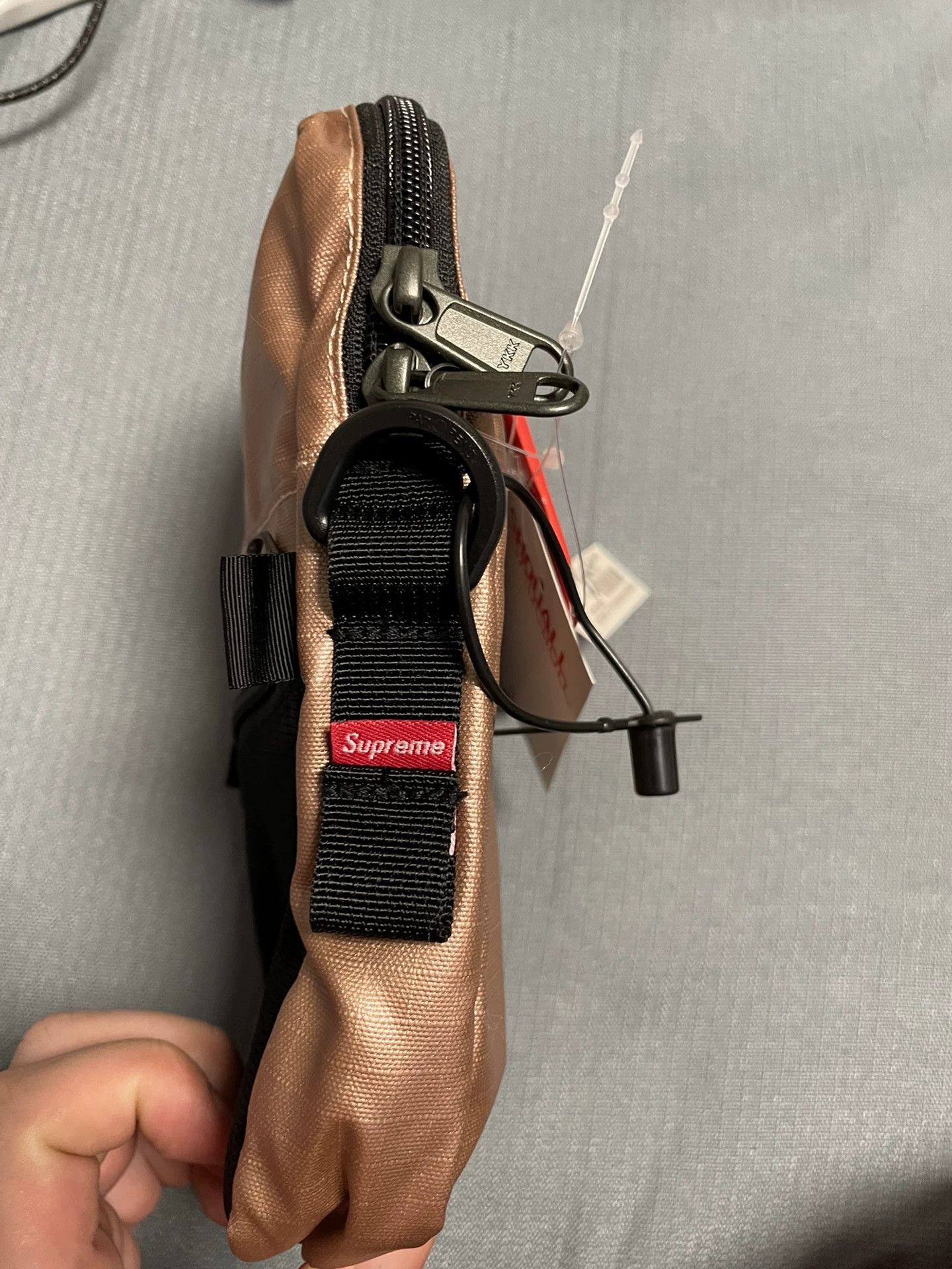 Supreme Supreme × The North Face 18SS Metallic Shoulder Bag Size ONE SIZE - 2 Thumbnail