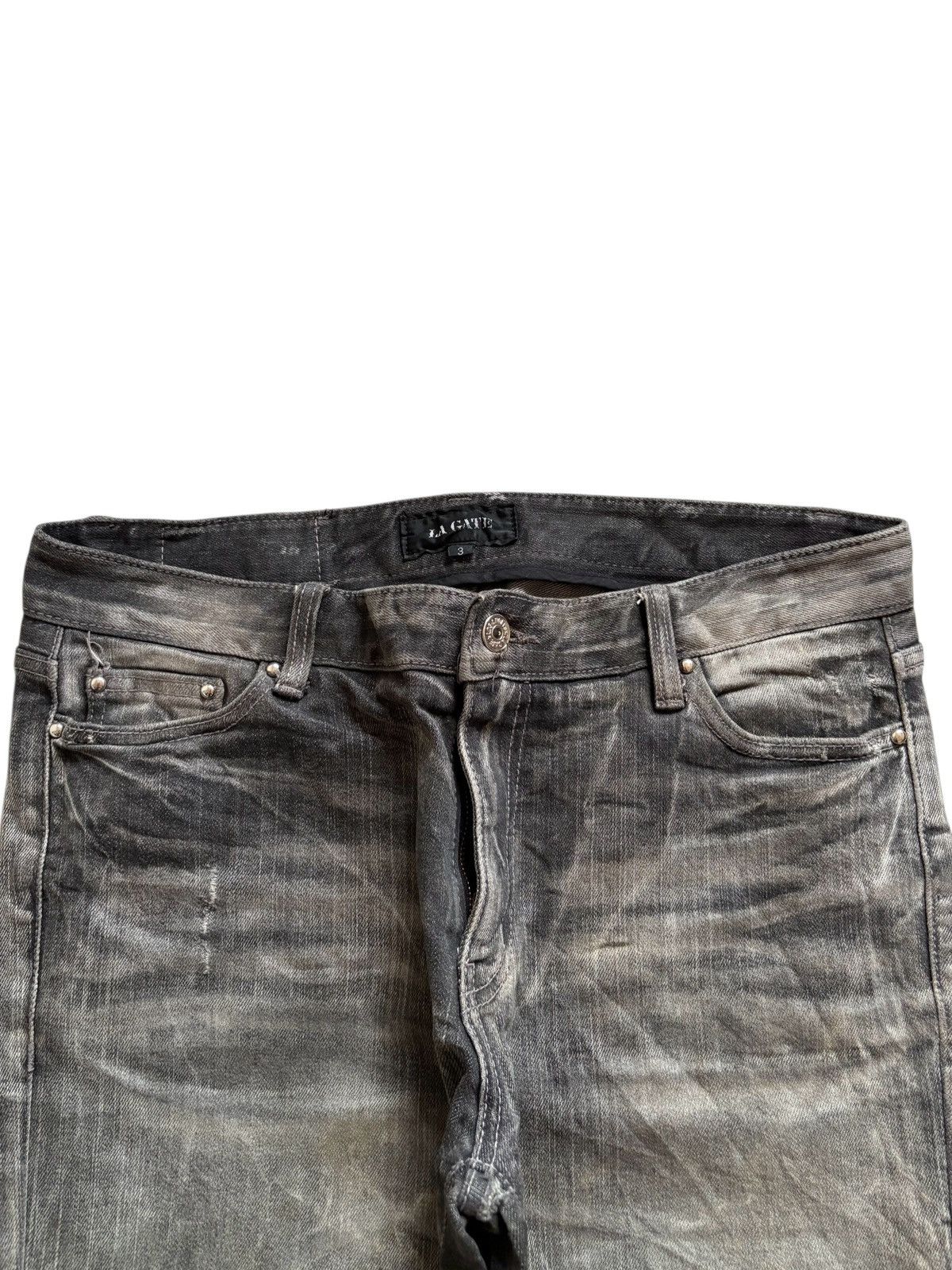 Japanese Brand × Tornado Mart Vintage Japanese Brand Mud Wash Distress Rip Flare Jean Size US 33 - 4 Thumbnail