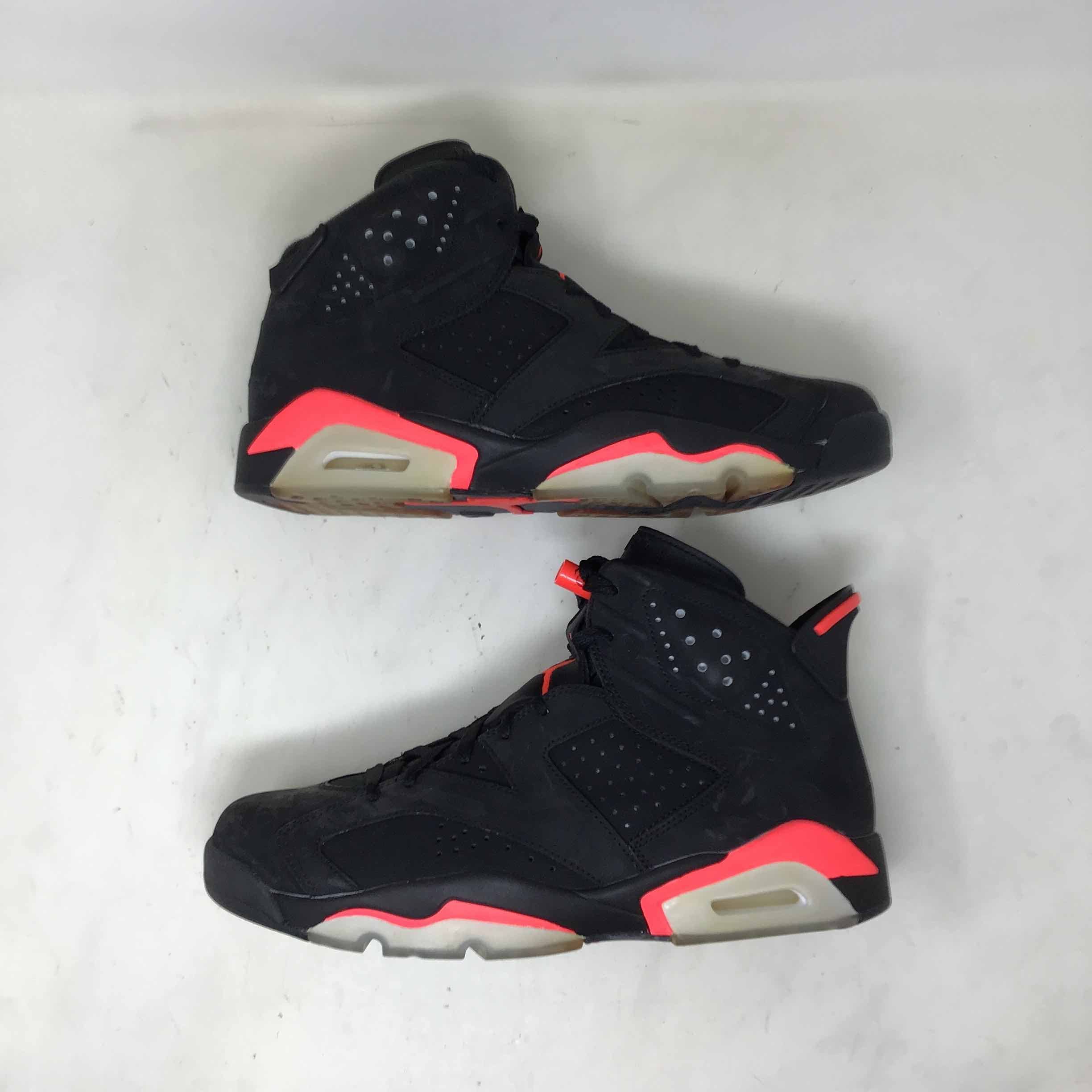Jordan 6 Retro \