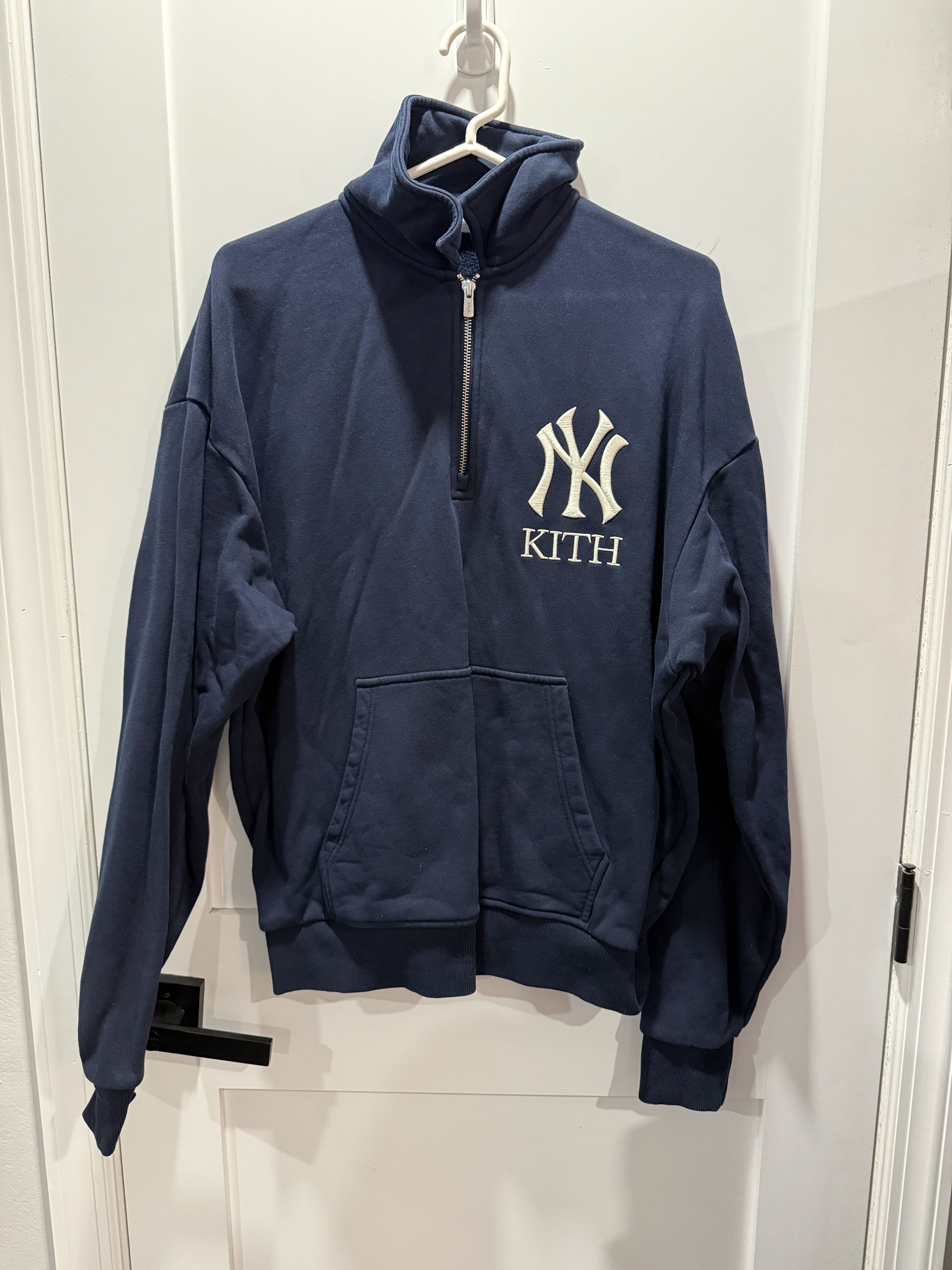 Kith Kith Small Box Logo Hoodie “Navy” [S] PREOWNED | Grailed