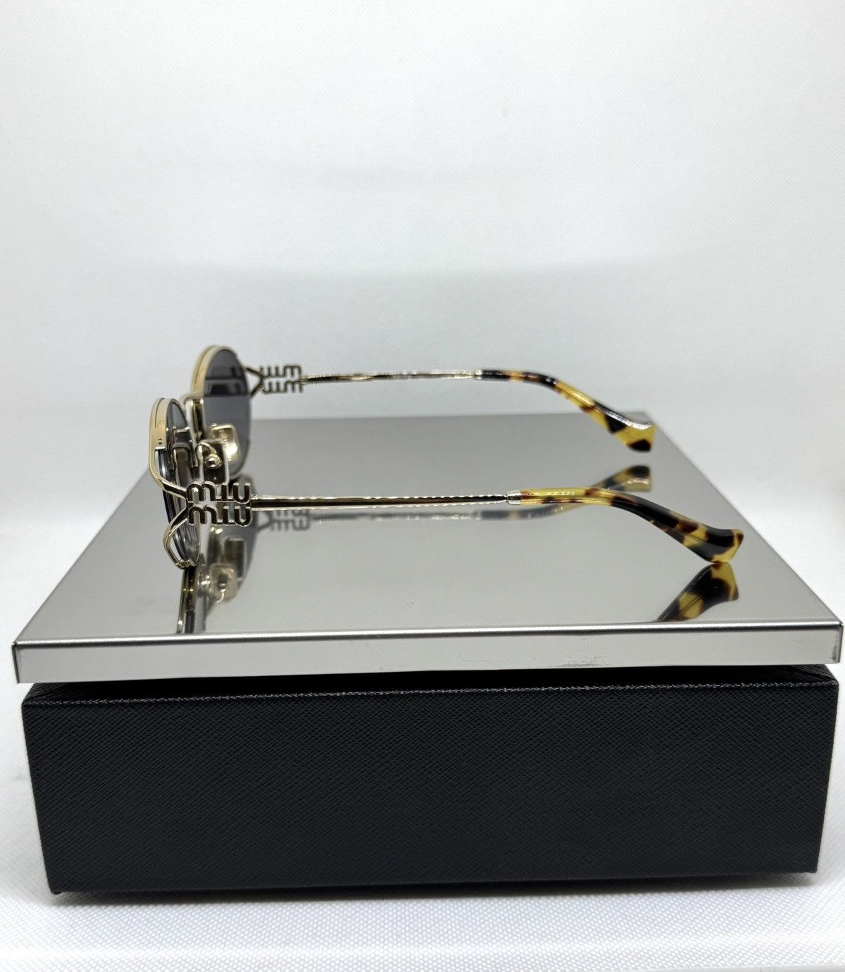 Miu Miu × Vintage NEW Miu Miu sunglasses SMU 52YS ZVN-5D1 Size ONE SIZE - 9 Thumbnail