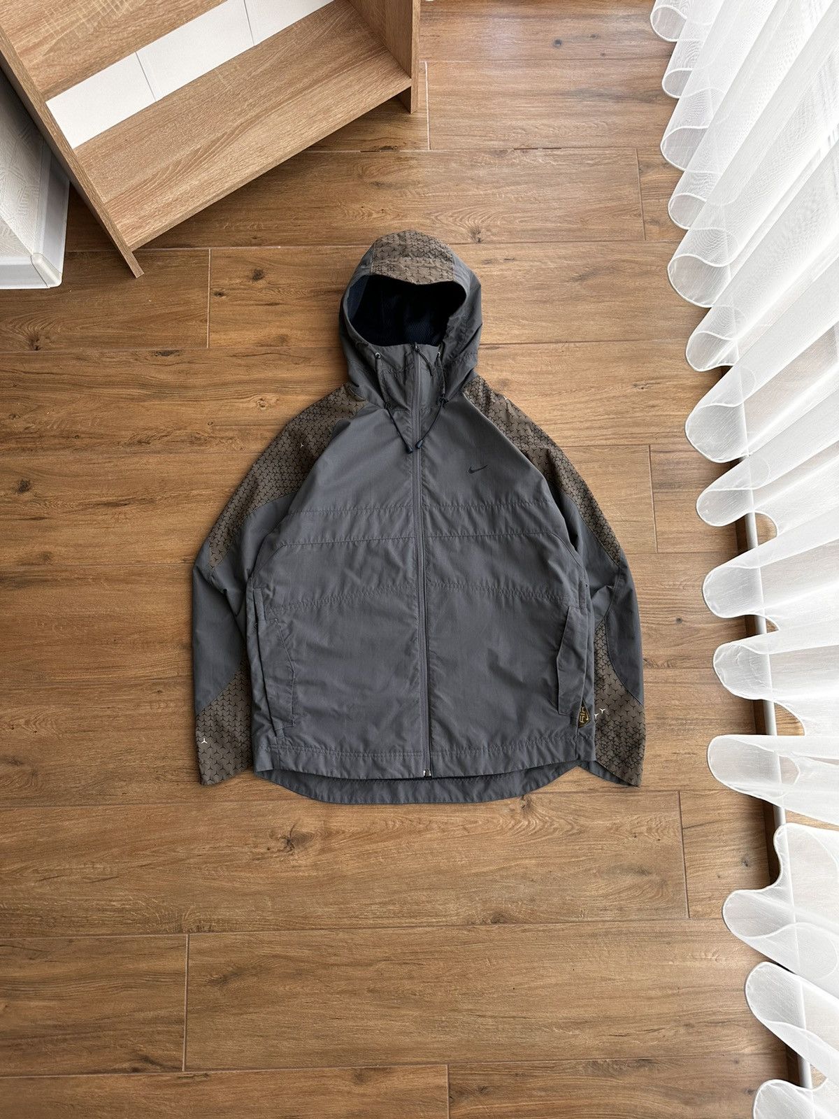 image of Mercedes Benz x Nike Vintage Nike Air X Mercedes-Benz Collab Grey Racing Jacket, Men's (Size Medium