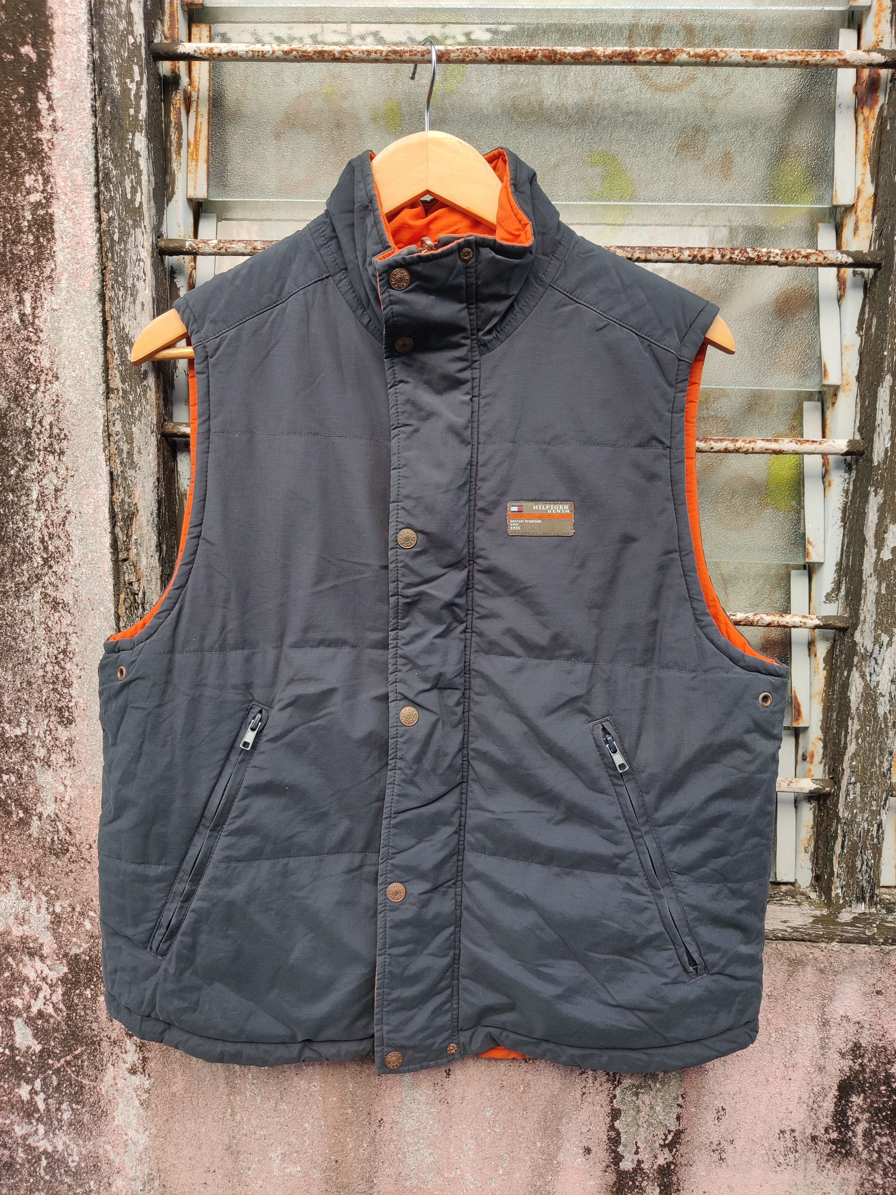 Tommy Hilfiger Vintage Reversible Tommy Hilfiger Jeans Vest Puffer Jacket Size US M / EU 48-50 / 2 - 6 Thumbnail
