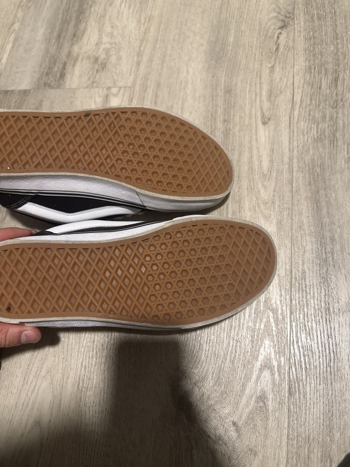 Vans Vans Knu Skool Vans Size US 9.5 / EU 42-43 - 1 Thumbnail