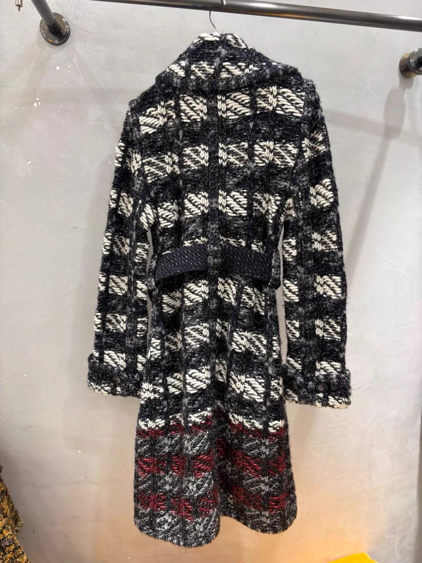 Chanel Chanel 2017 Black & Gray Knit Coat CC Belt 38 Size S / US 4 / IT 40 - 3 Thumbnail