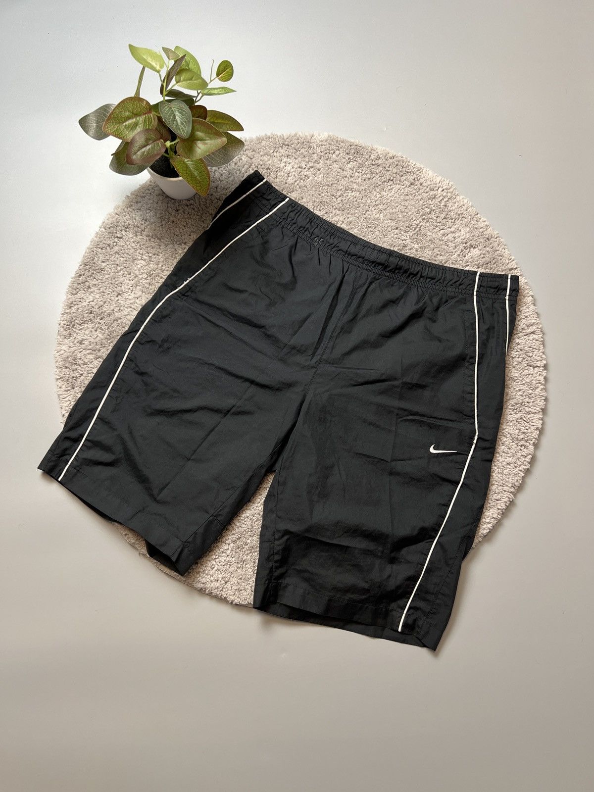 Nike × Vintage Vintage Nike Black Swoosh Y2K Graphic Shorts Size US 32 / EU 48 - 1 Thumbnail