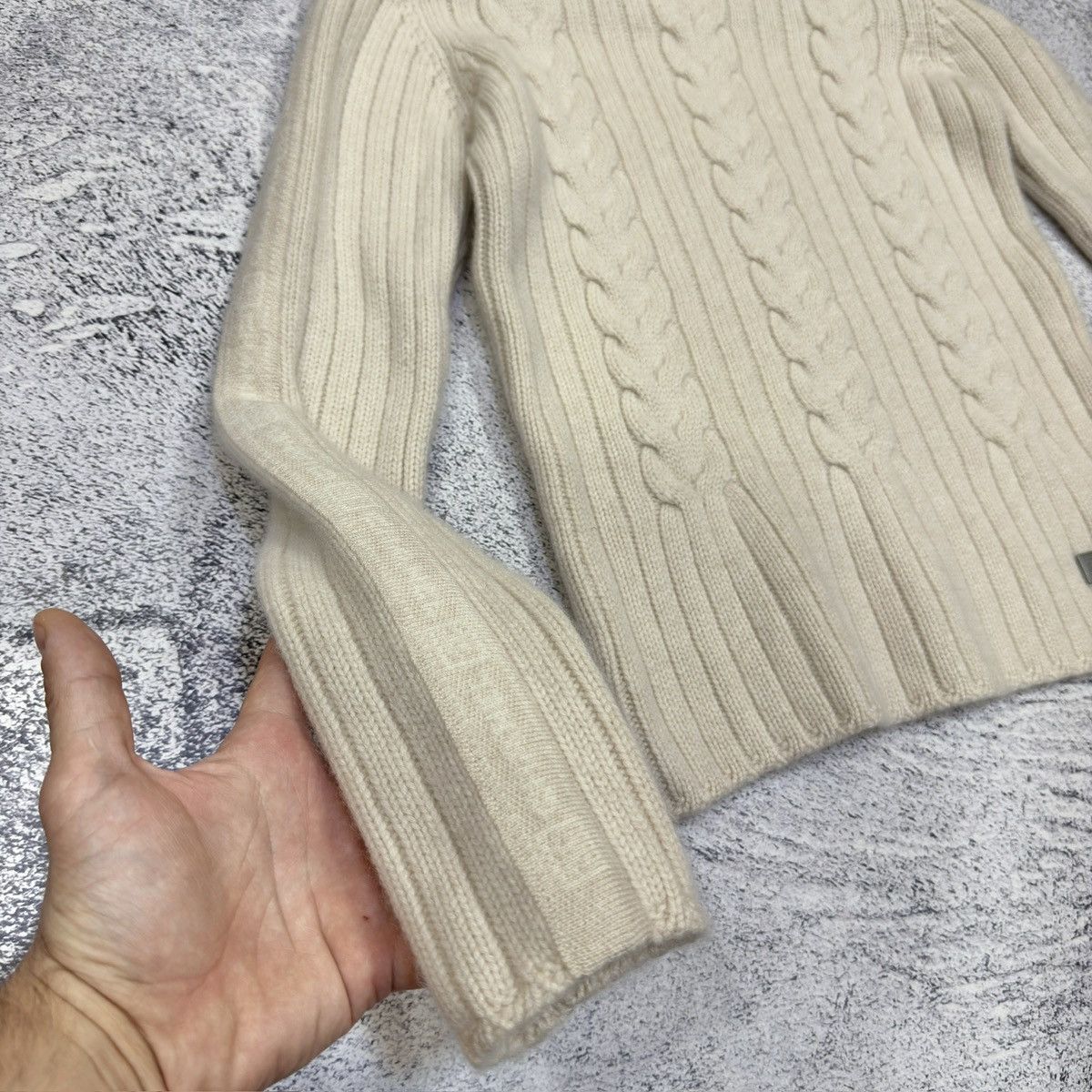 Chanel Chanel Beige Knitted High Neck Cashmere Sweater M size 38 Size S / US 4 / IT 40 - 3 Thumbnail