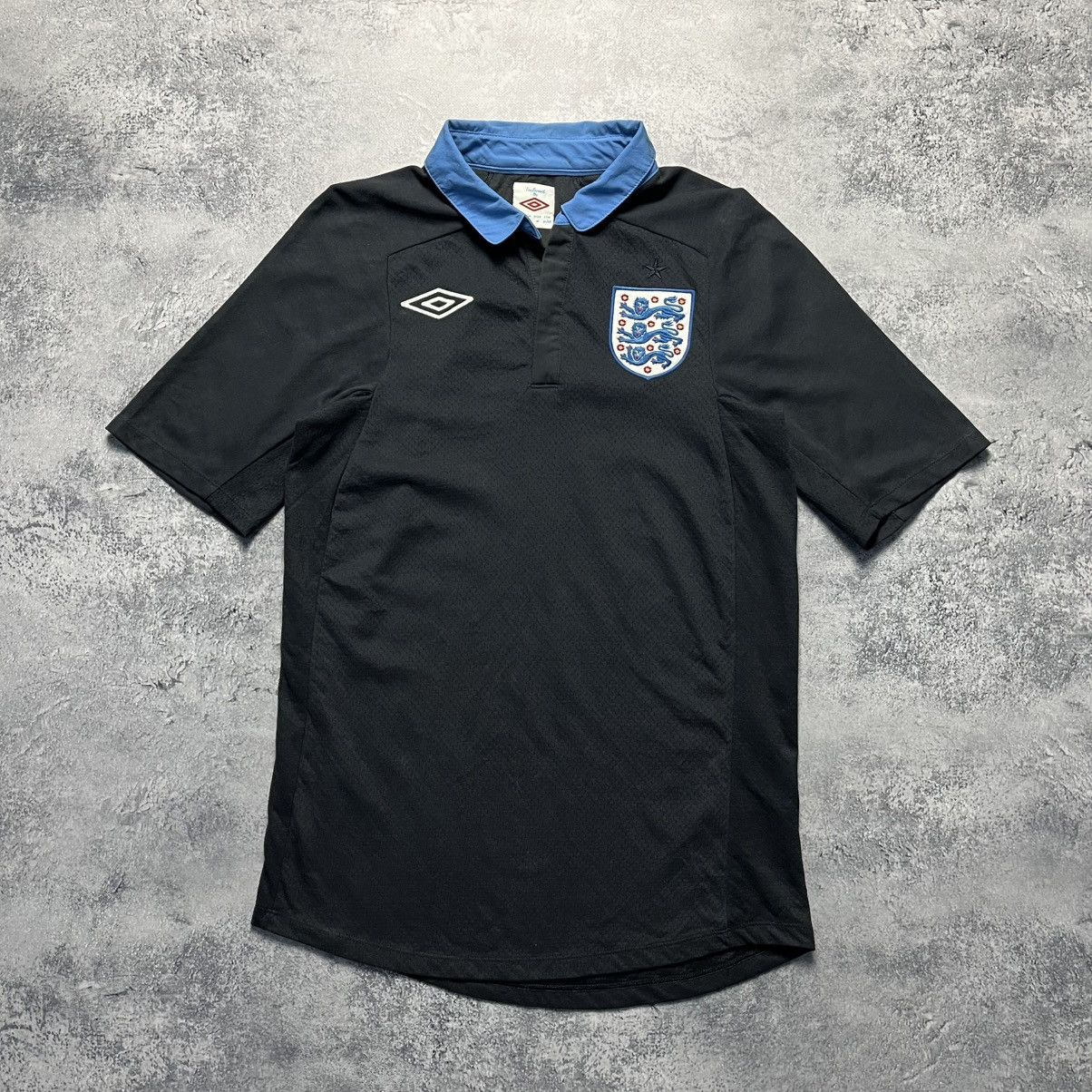 Umbro Vintage Umbro England 2011/2012 Away Soccer Jersey Football Size US S / EU 44-46 / 1 - 1 Thumbnail