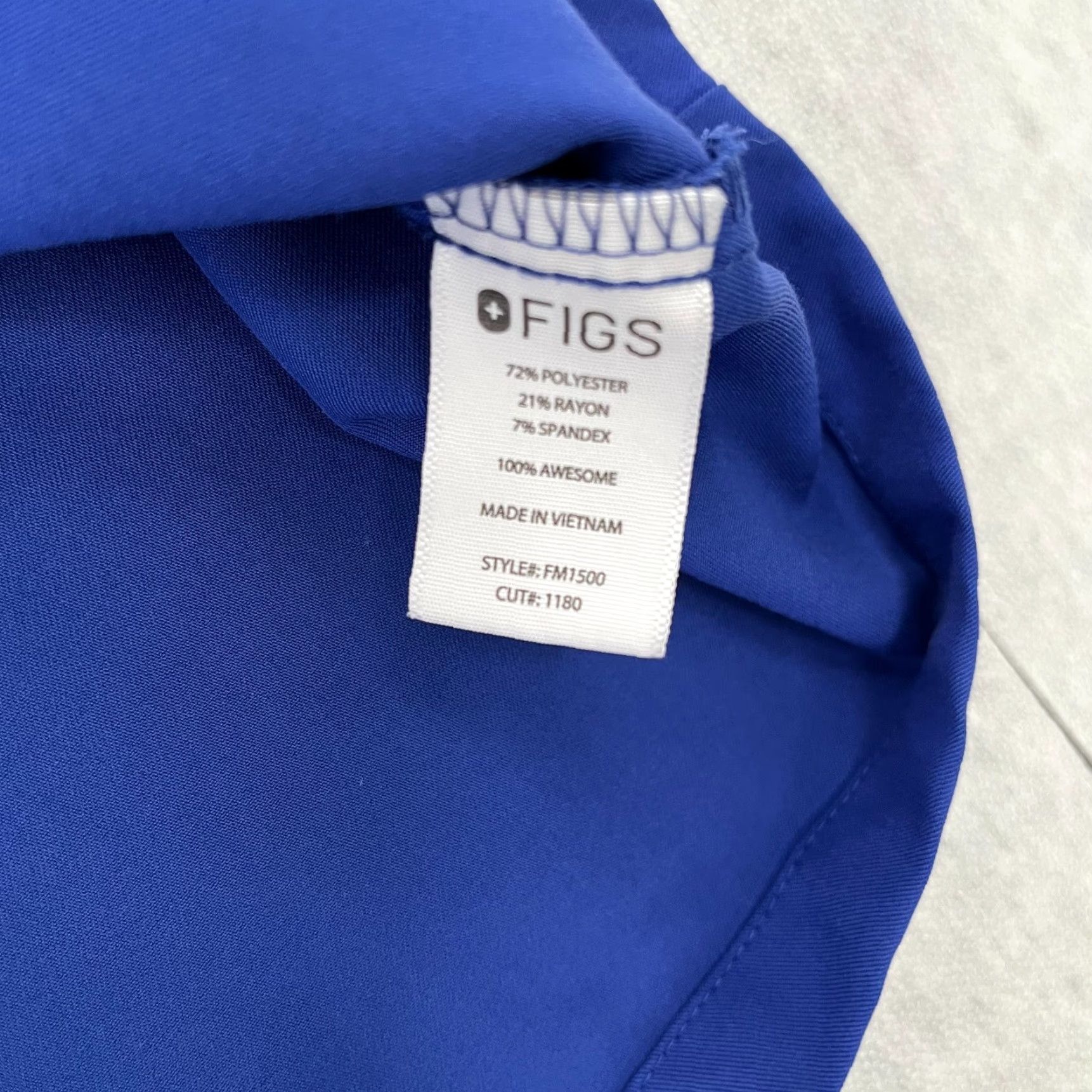 Vintage Figs Scrubs Shirt Adult Extra Large Blue Top Technical Collection Pocket Mens XL Size US XL / EU 56 / 4 - 7 Thumbnail