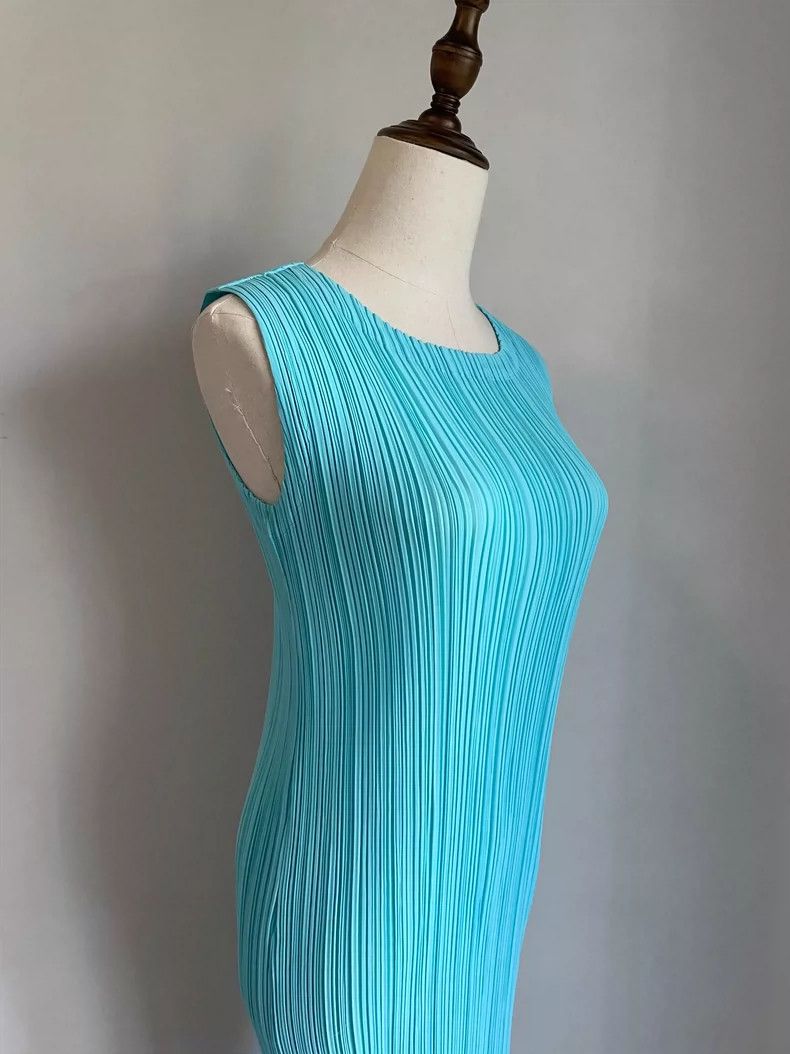 Issey Miyake Issey Miyake size:2 Ice blue mainline dress Size S / US 4 / IT 40 - 4 Thumbnail