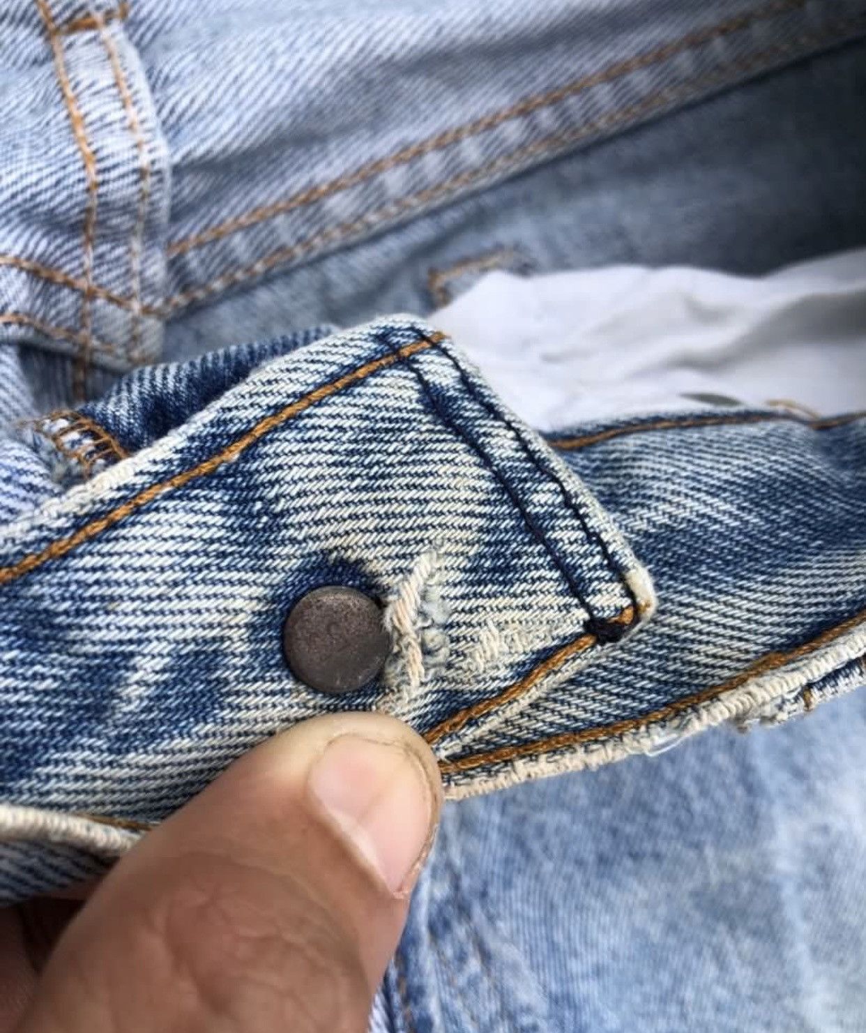 Levi's DESTROY VINTAGE 80 LEVIS 501 fly button distressed REWORK B1 Size US 31 - 5 Thumbnail