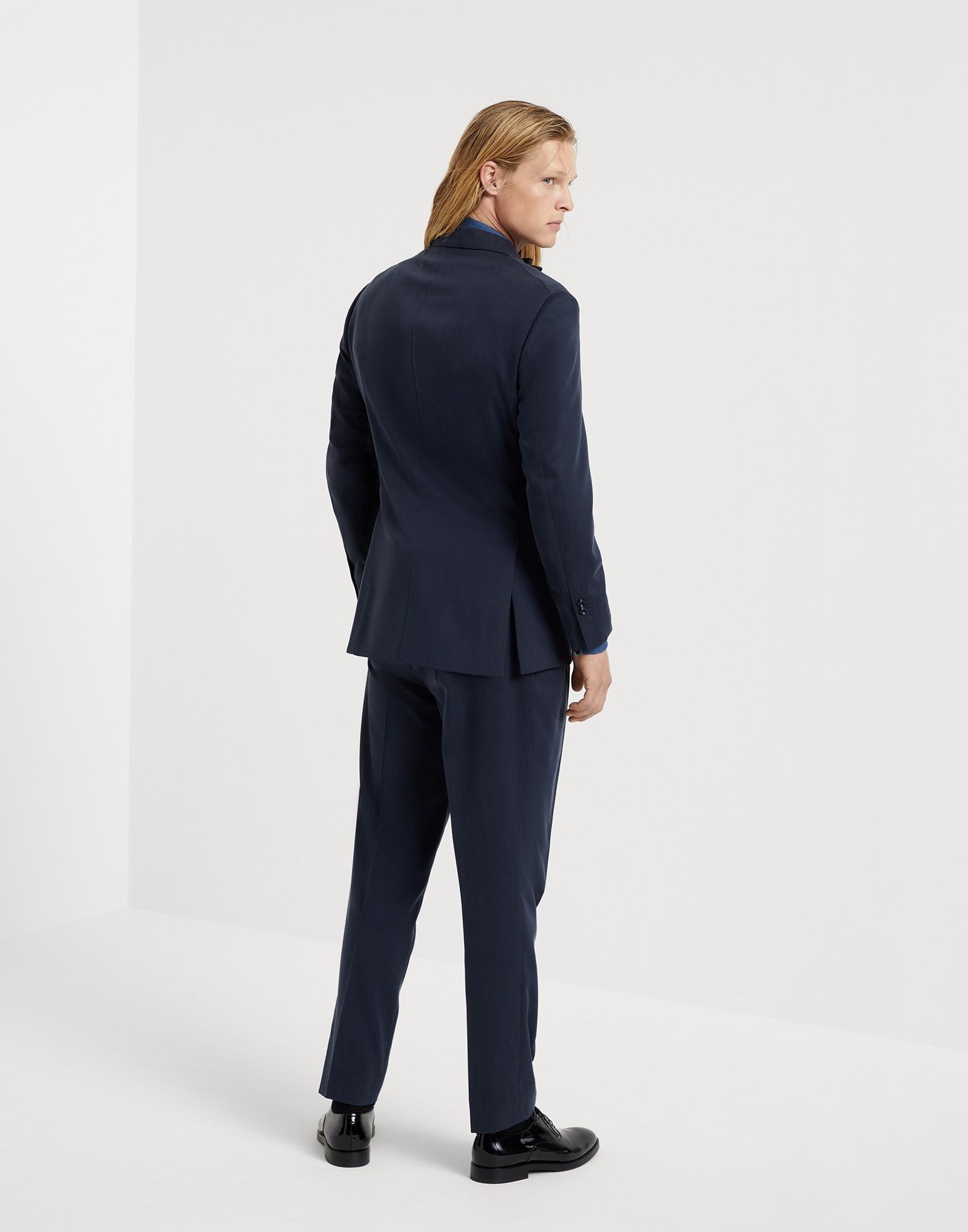 Brunello Cucinelli o1la1rc1a0425 Suit in Navy Blue Size US M / EU 48-50 / 2 - 3 Thumbnail
