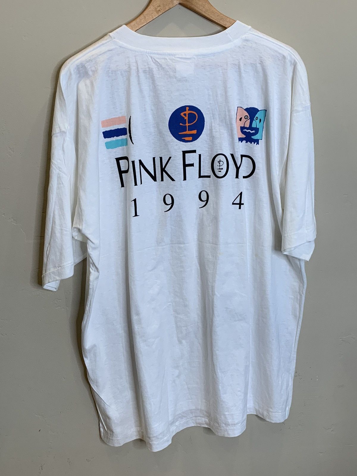 Band Tees *RARE* Vintage 1994 Pink Floyd Single Stitch Band T-Shirt Size US XL / EU 56 / 4 - 2 Thumbnail