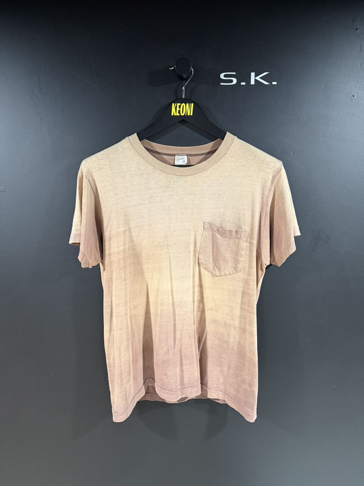 Vintage 1970s Vintage Blank Single Stitch Sun Faded Distressed Tee M Size US M / EU 48-50 / 2 - 1 Thumbnail