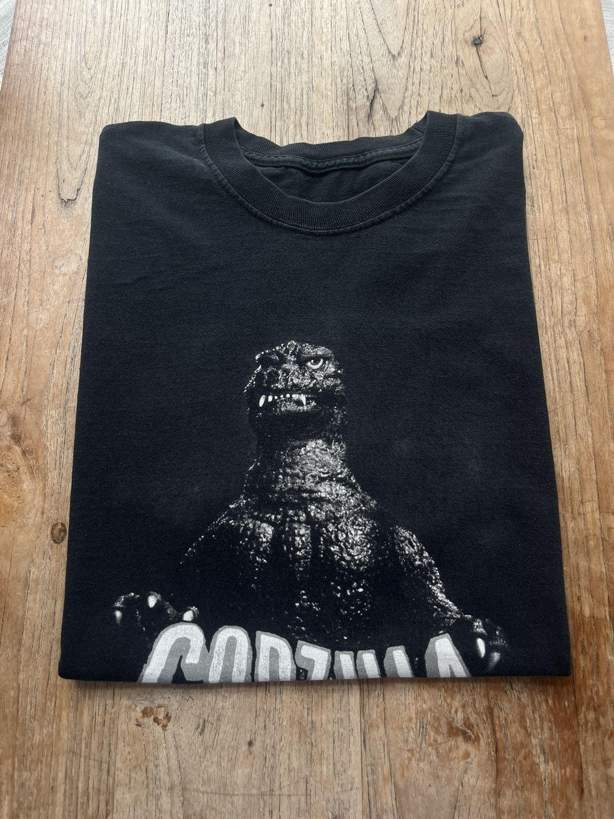 Vintage Vintage GODZILLA King of The Monsters! 2010’s T-shirt Size US L / EU 52-54 / 3 - 1 Thumbnail