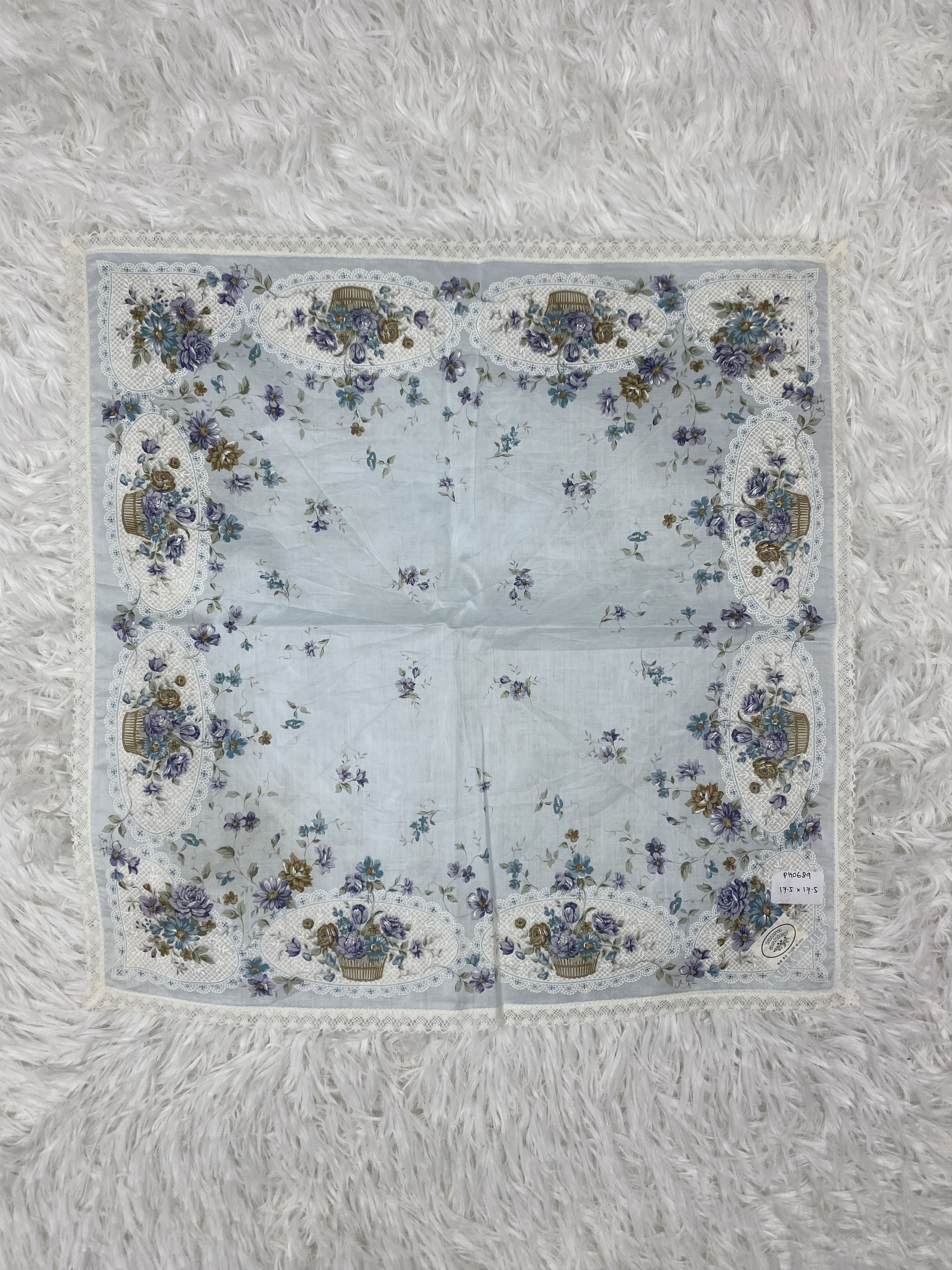 Vintage Vintage Laura Ashley Handkerchief Neckerchief PH0689 Size ONE SIZE - 3 Thumbnail