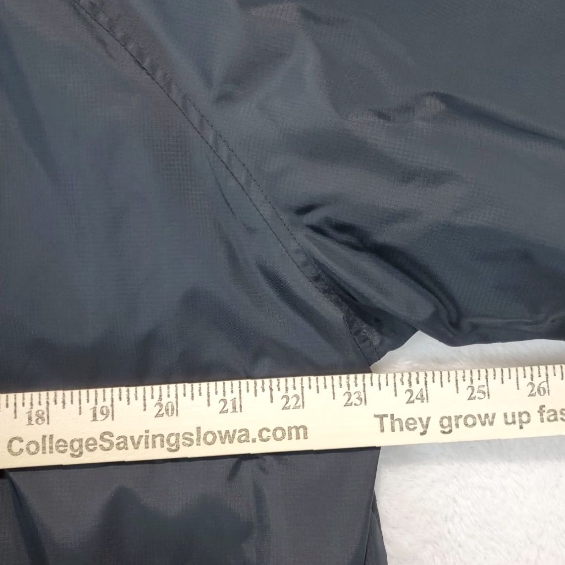 Vintage L.L. Bean Jacket Men Size L Regular Black Hooded Lightweight Nylon Windbreaker Mens Size US L / EU 52-54 / 3 - 5 Thumbnail