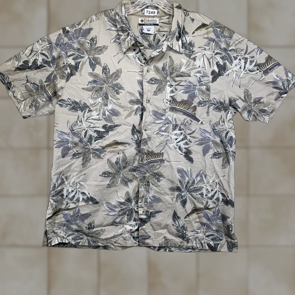 Vintage Columbia Hawaiian Shirt Men L Beige Short Sleeve Button-Up Floral Hidden Sailfish Embroidered 50 in Chest Size US L / EU 52-54 / 3 - 1 Thumbnail